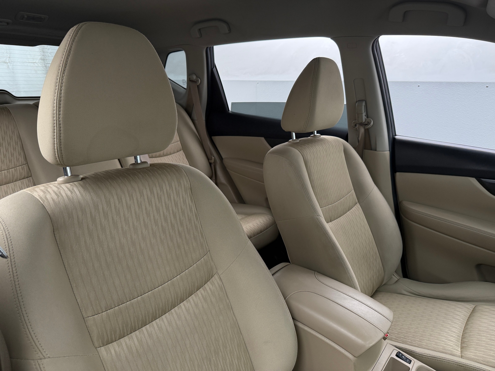 Thumbnail: 2017 Nissan Rogue - 2