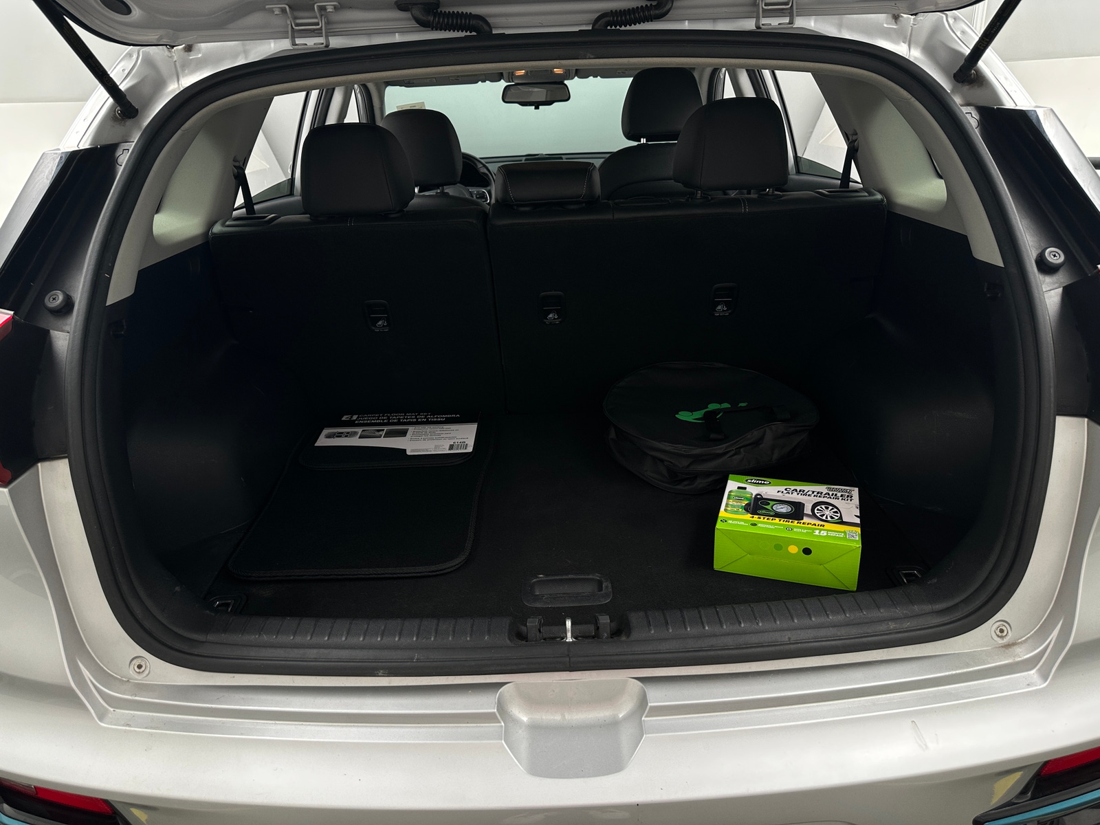 Thumbnail: 2019 Kia Niro - 6