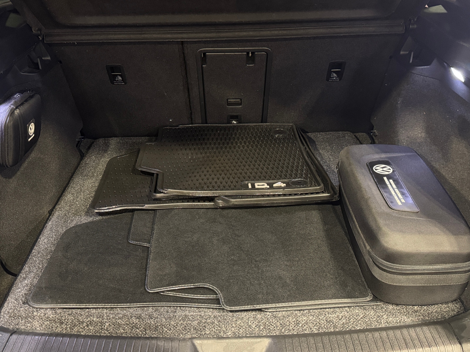 Thumbnail: 2022 Volkswagen ID.4 - 6