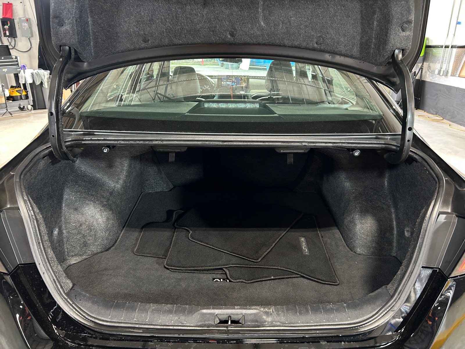 Thumbnail: 2023 Nissan Altima - 6