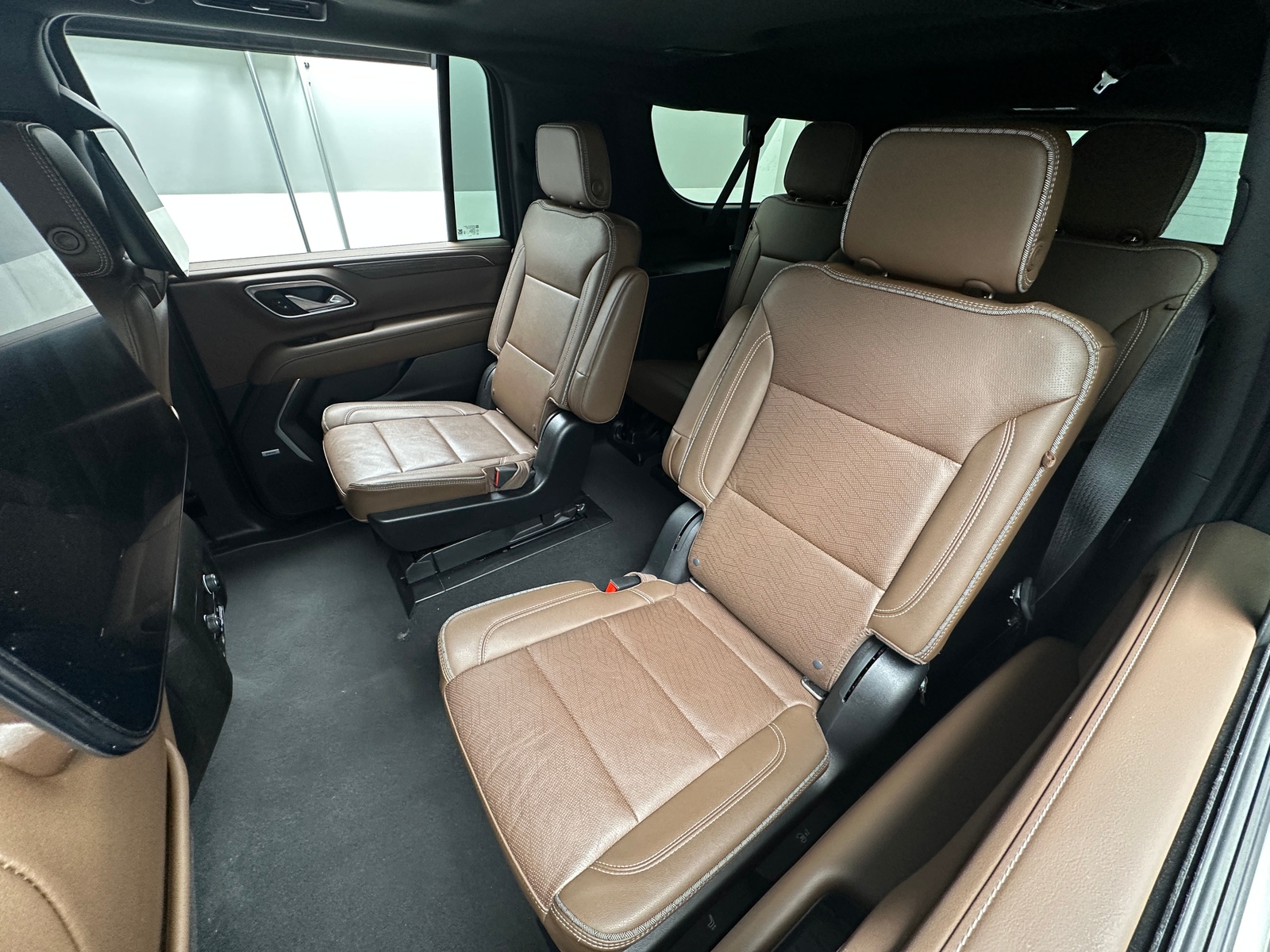 Thumbnail: 2021 Chevrolet Suburban - 5