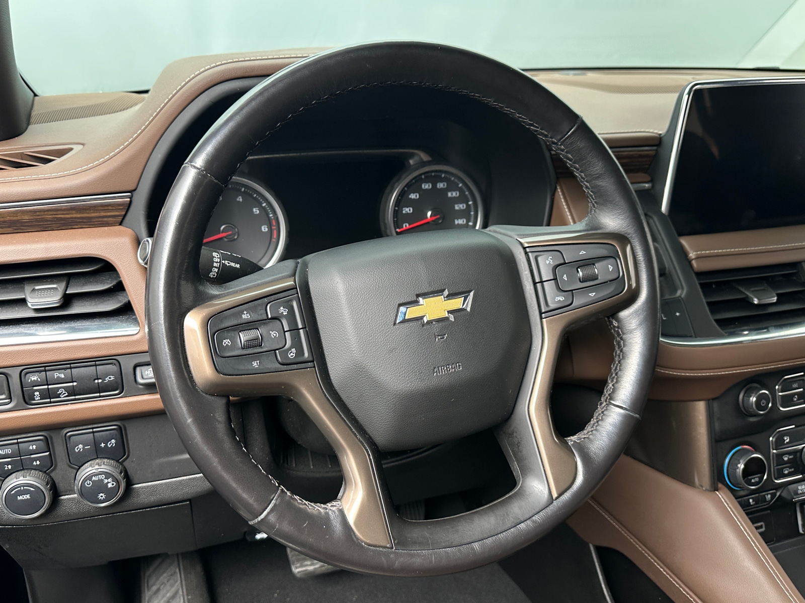 Thumbnail: 2021 Chevrolet Suburban - 4