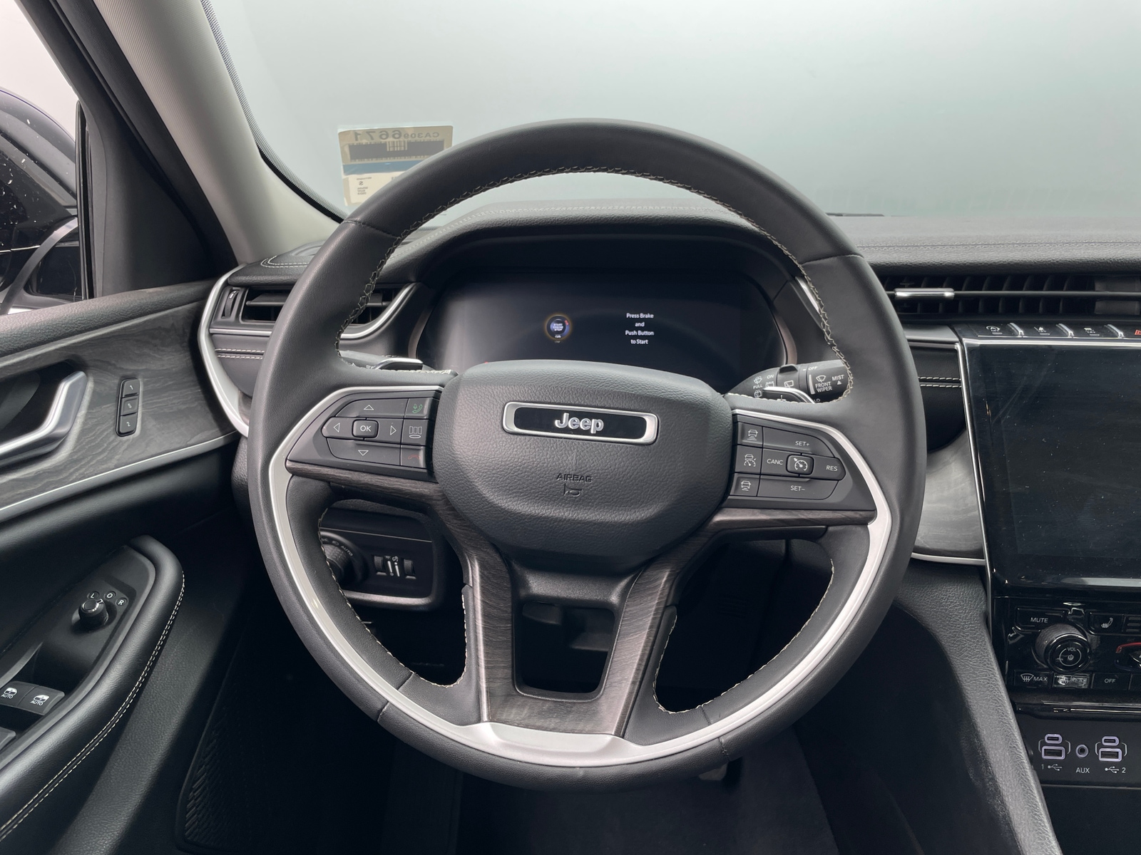 Thumbnail: 2023 Jeep Grand Cherokee L - 4