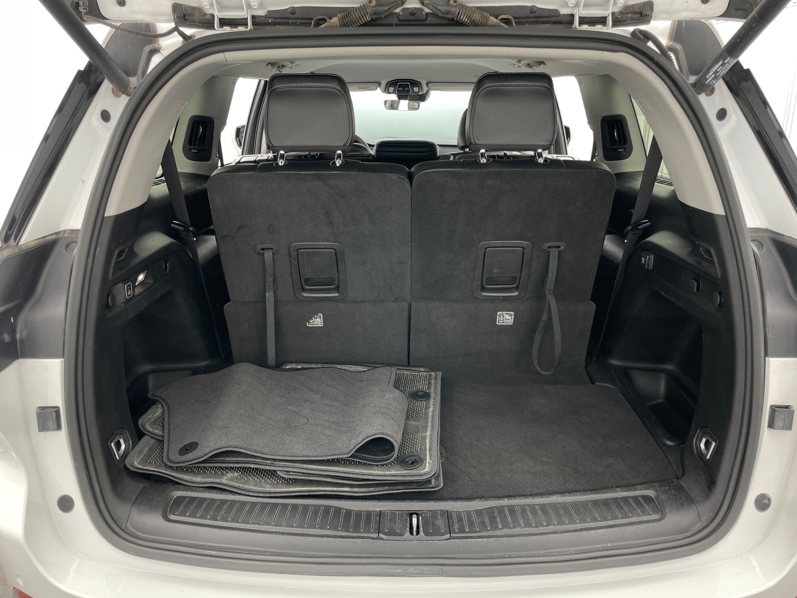 Thumbnail: 2023 Jeep Grand Cherokee L - 6