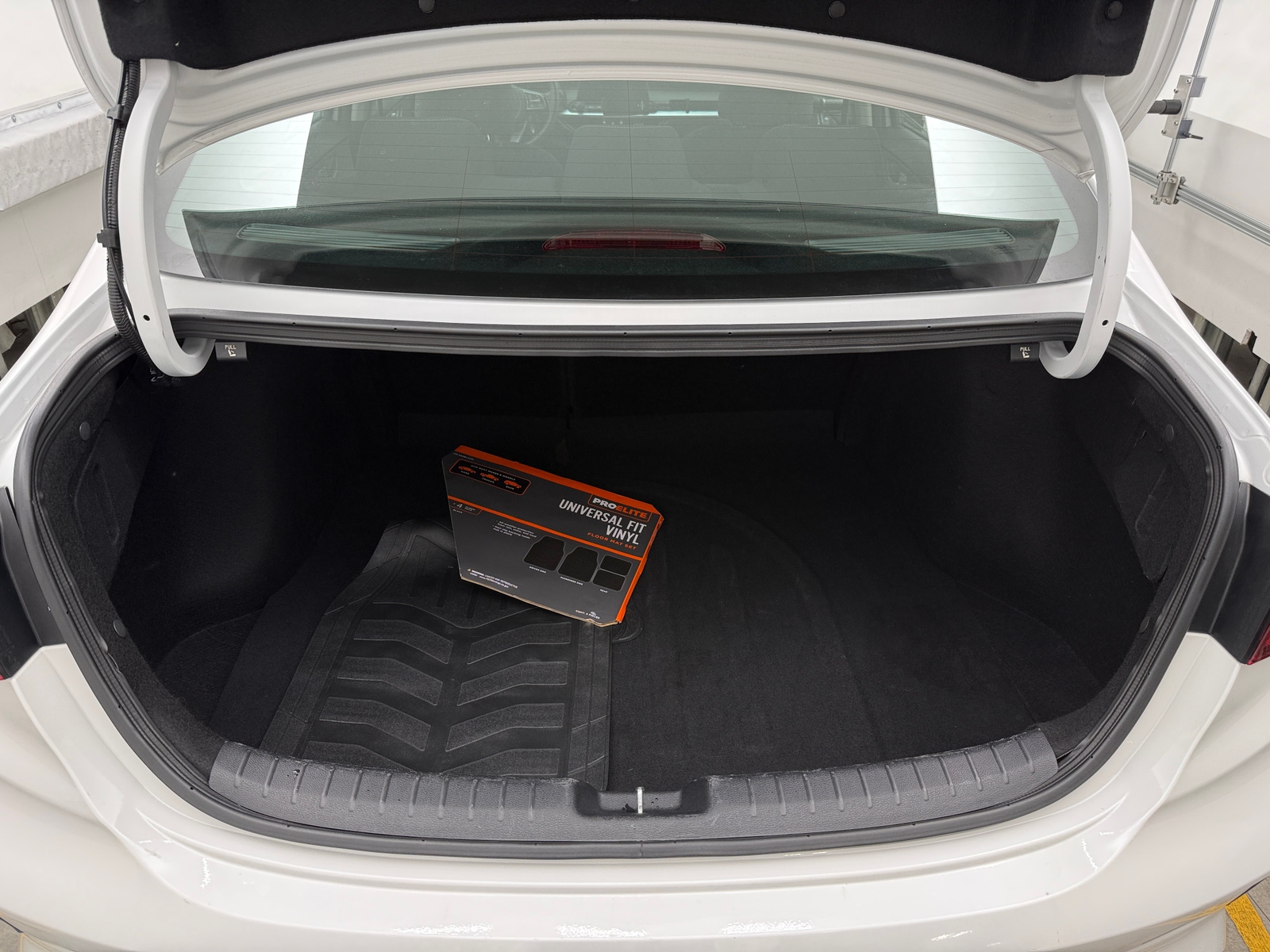 Thumbnail: 2024 Kia Forte - 7