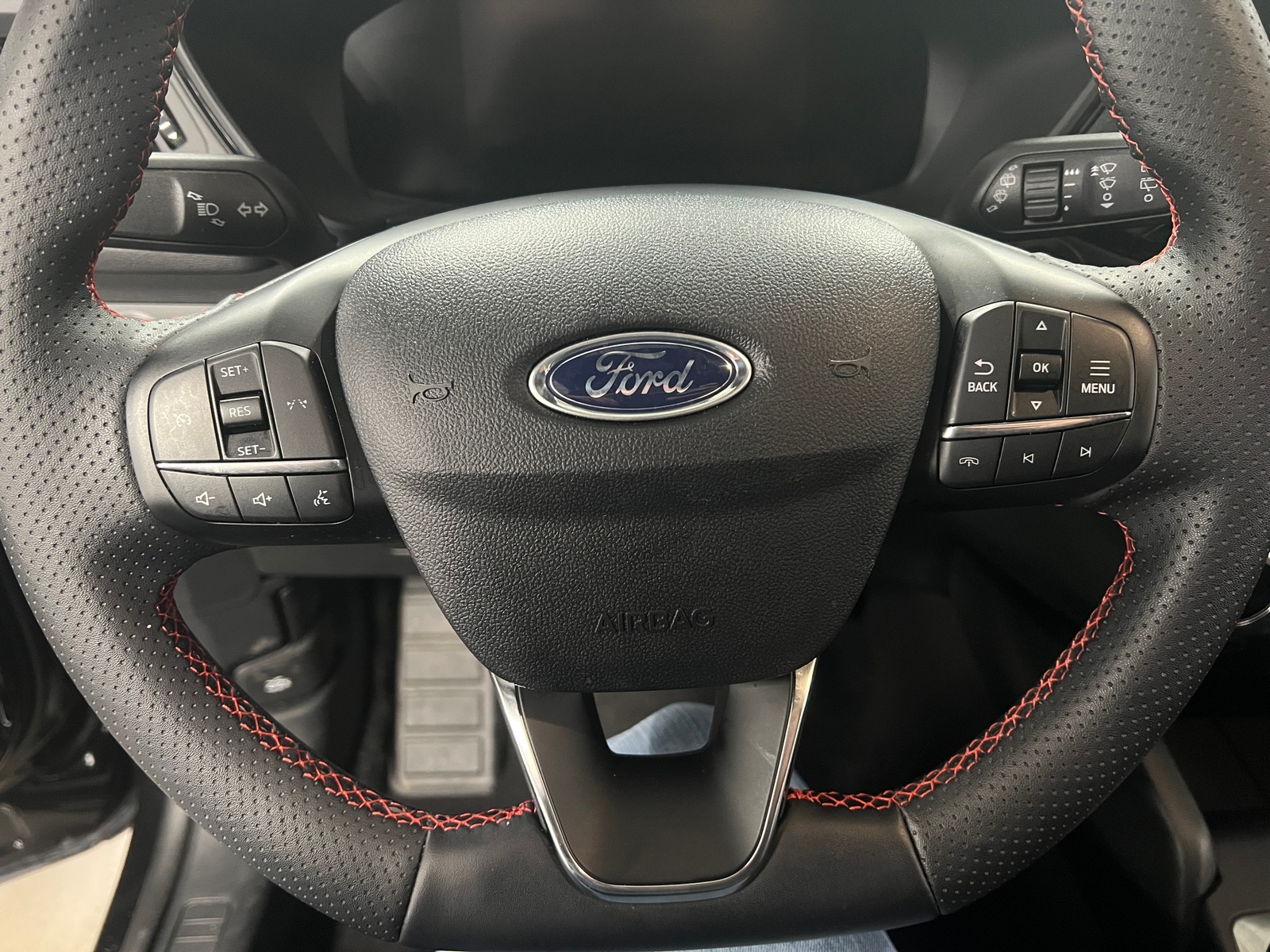 Thumbnail: 2025 Ford Escape - 5