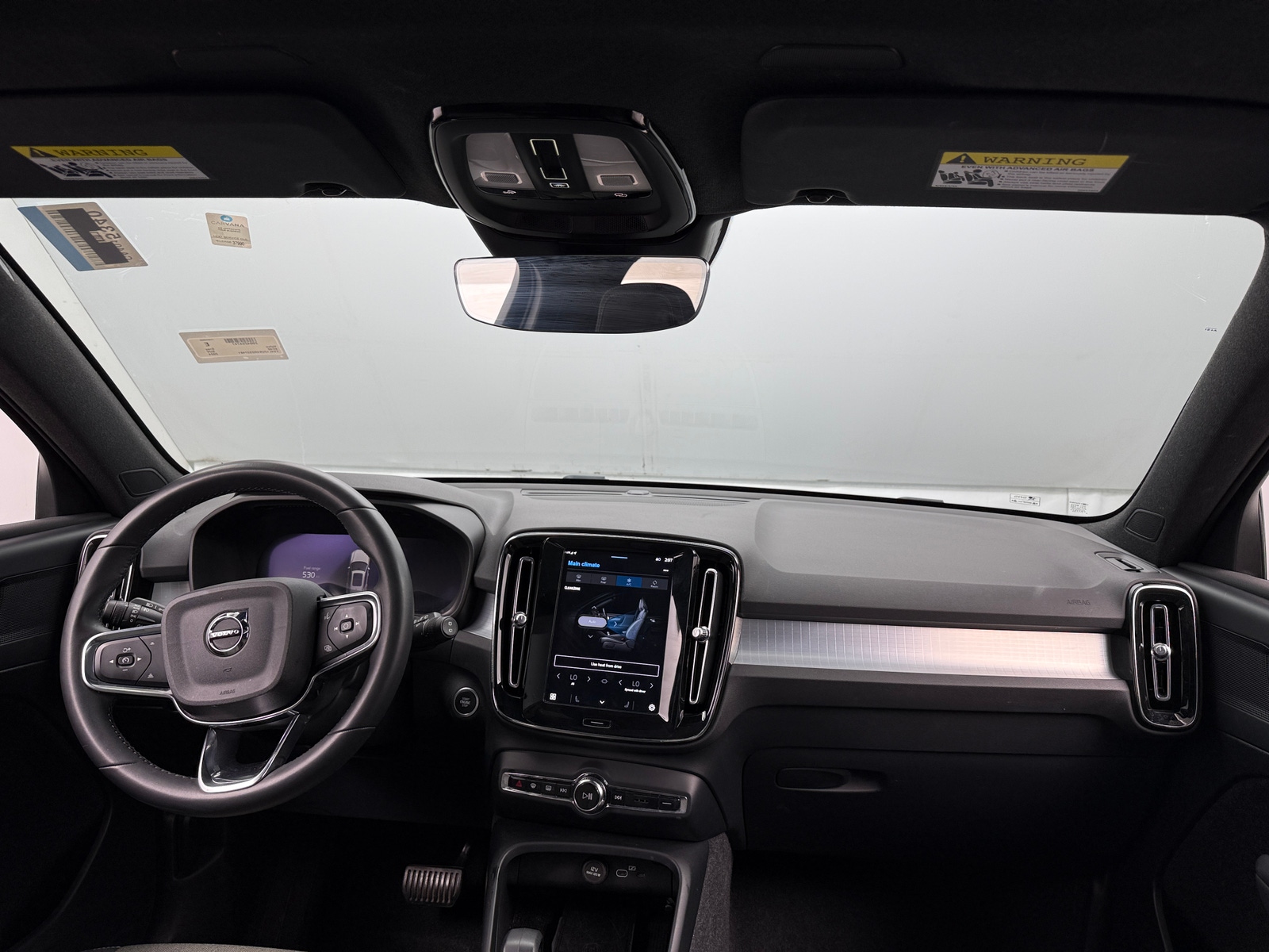 Thumbnail: 2024 Volvo XC40 - 3