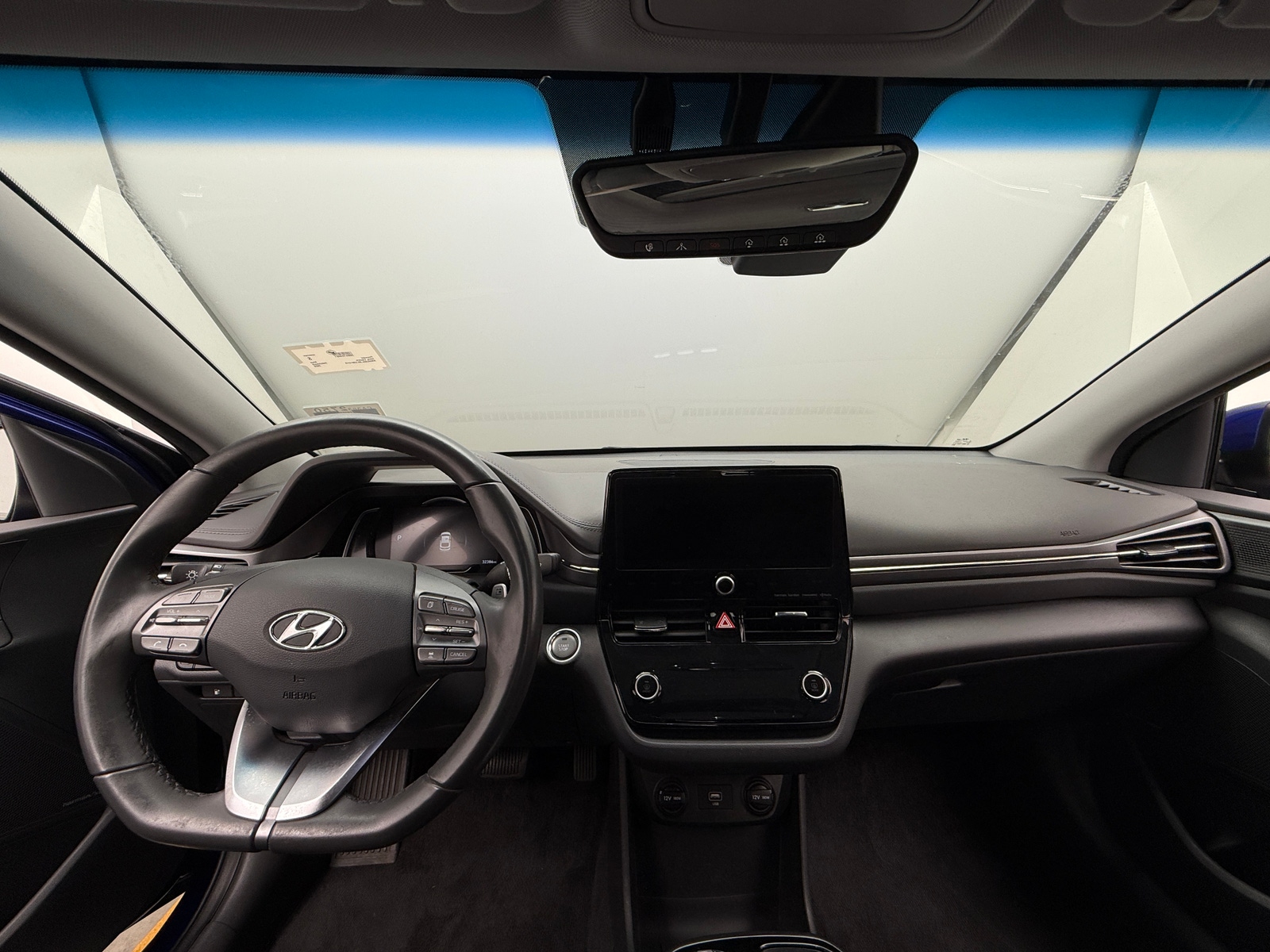 Thumbnail: 2020 Hyundai Ioniq - 2