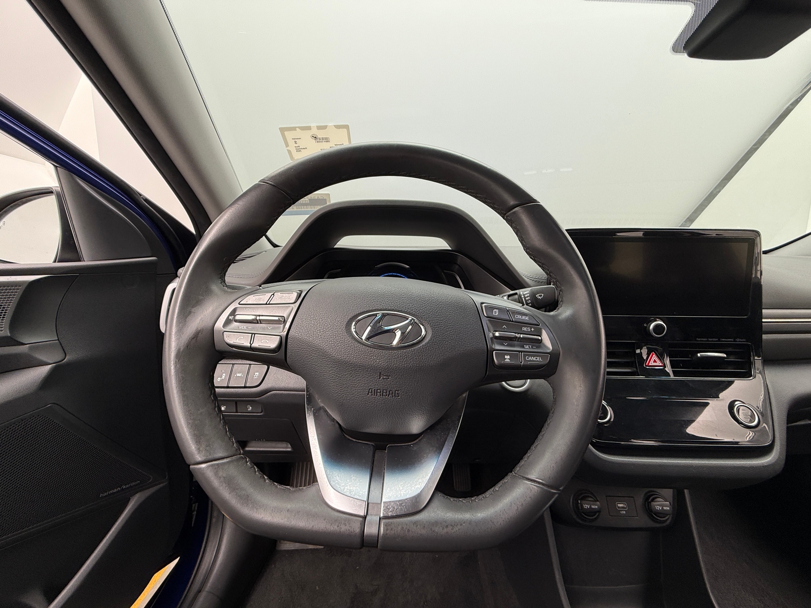 Thumbnail: 2020 Hyundai Ioniq - 4