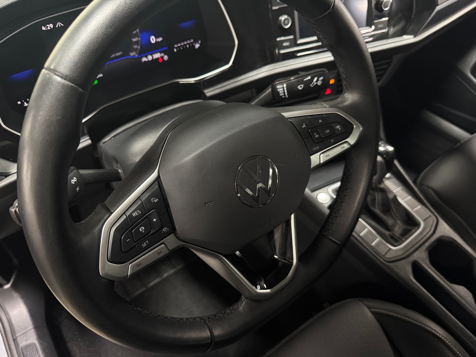 Thumbnail: 2024 Volkswagen Jetta - 4