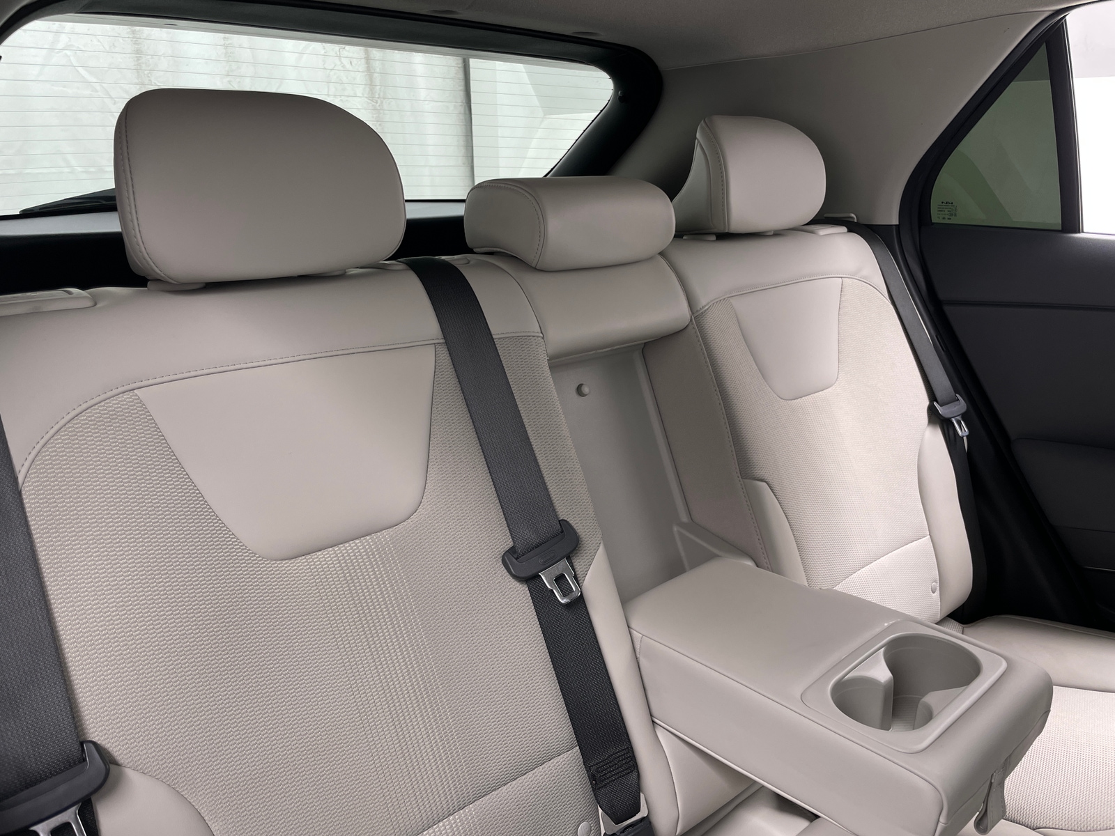 Thumbnail: 2023 Kia Niro - 5