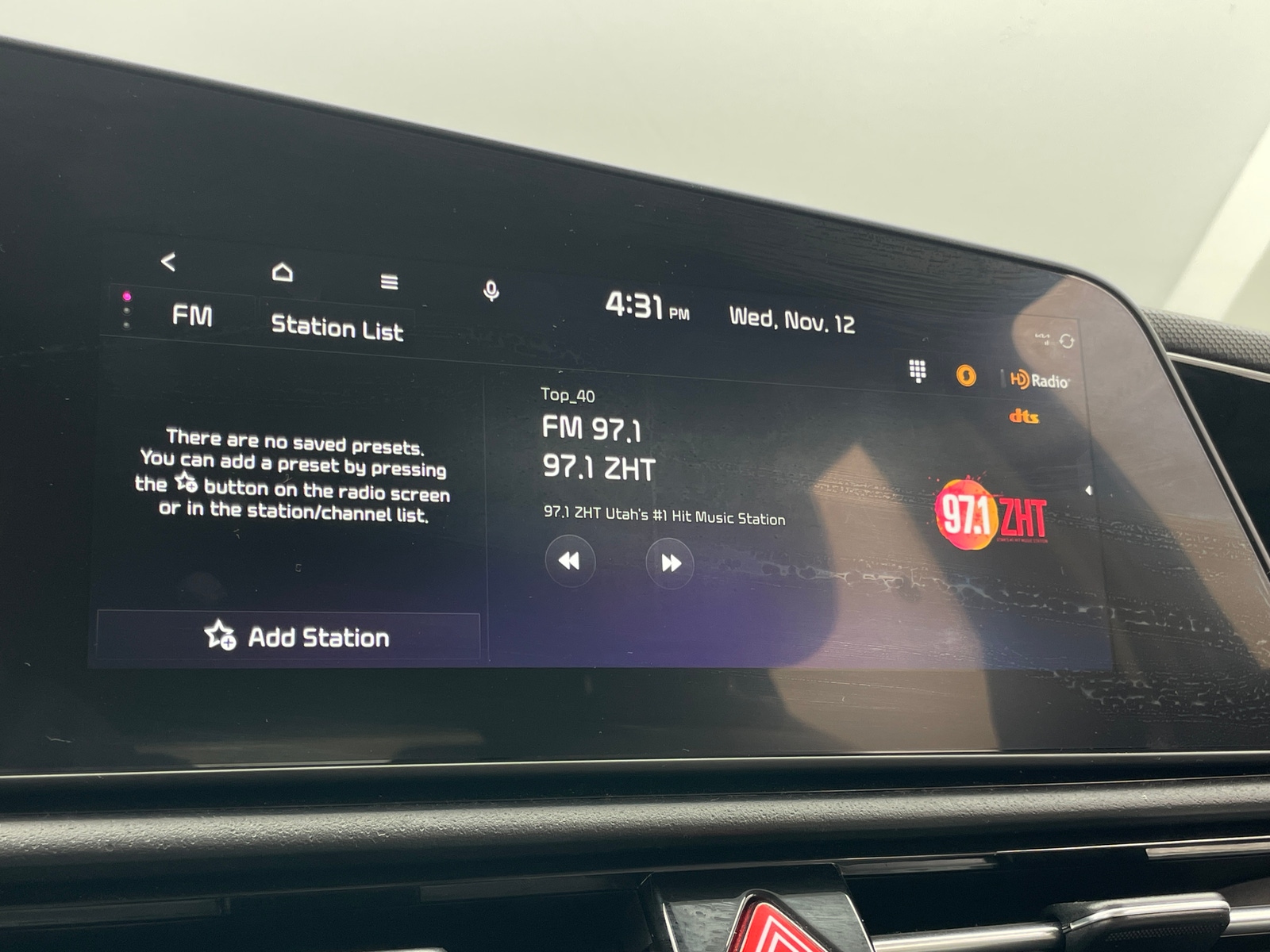 Thumbnail: 2023 Kia Niro - 3