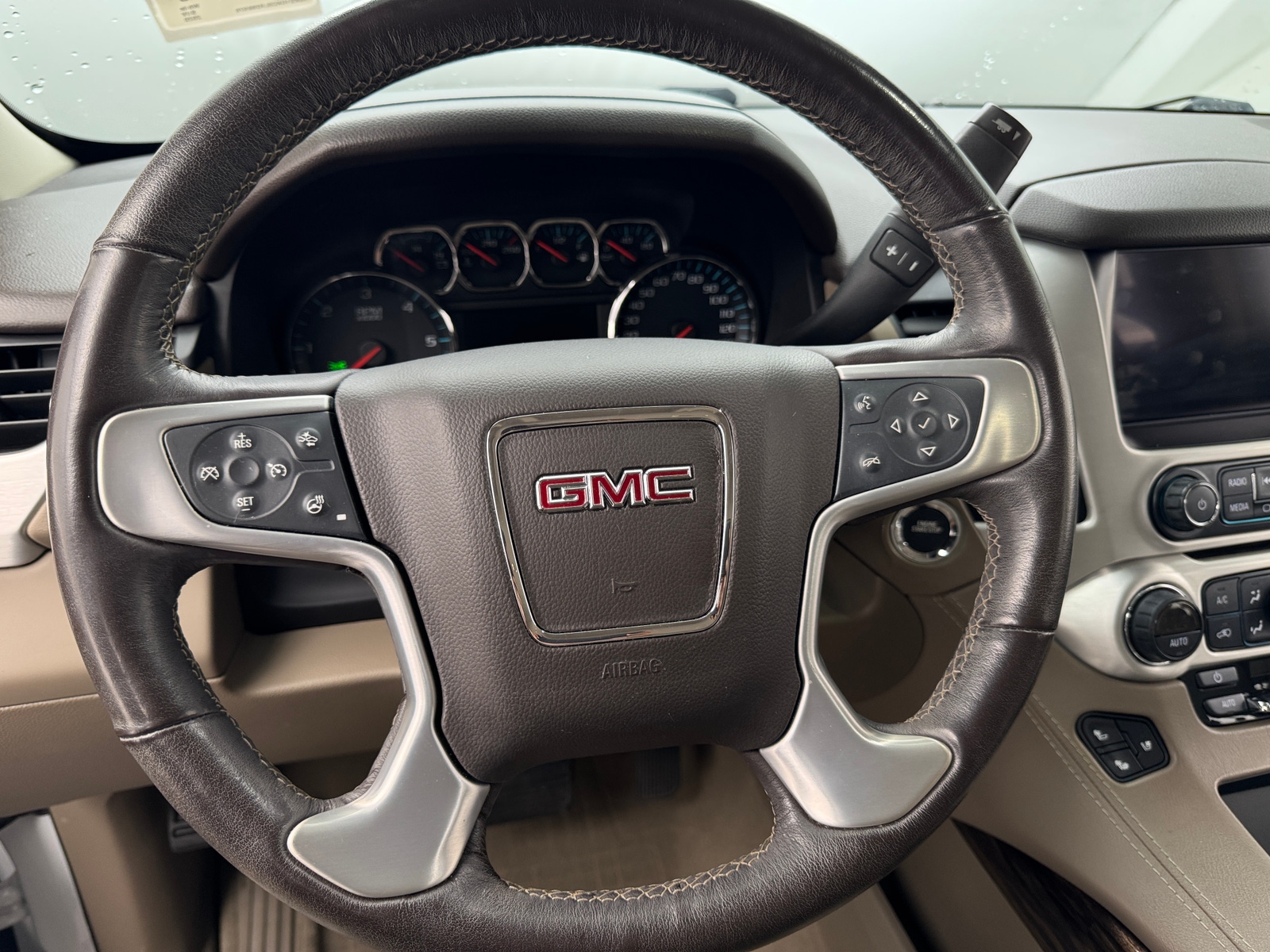 Thumbnail: 2020 GMC Yukon XL - 4