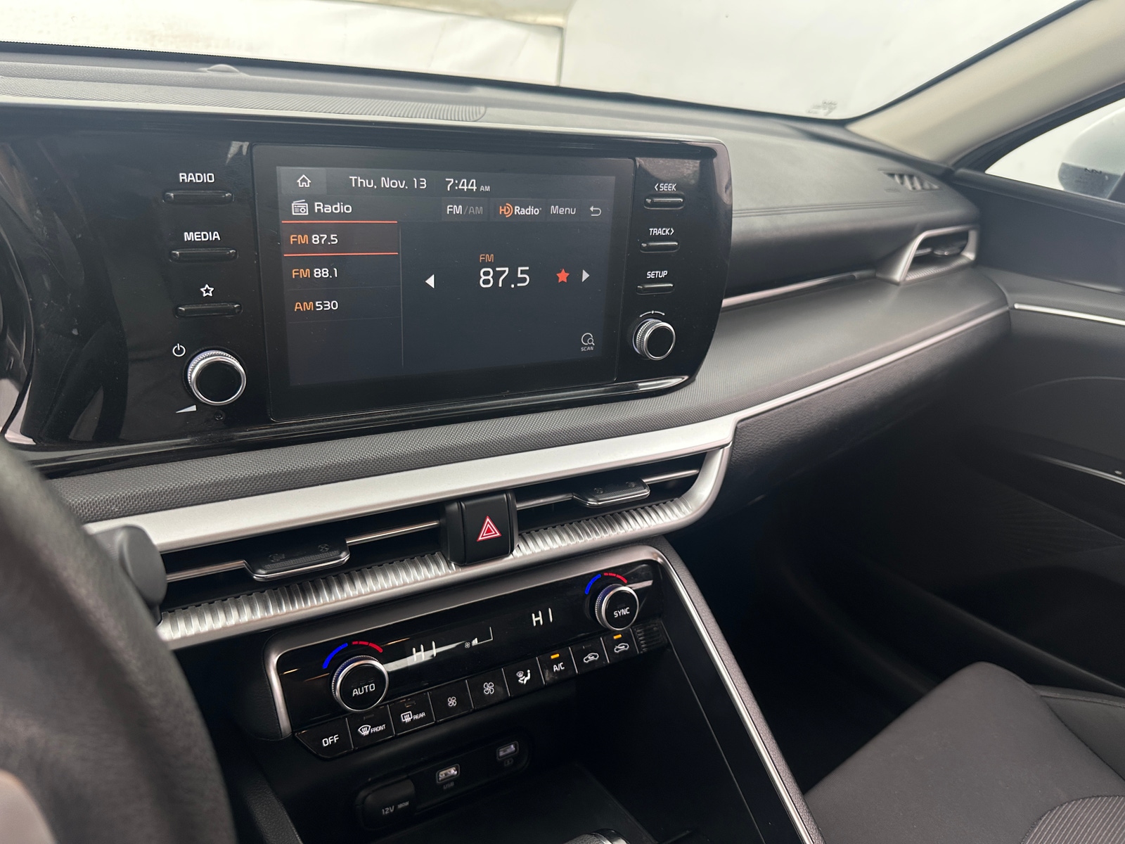 Thumbnail: 2022 Kia K5 - 4