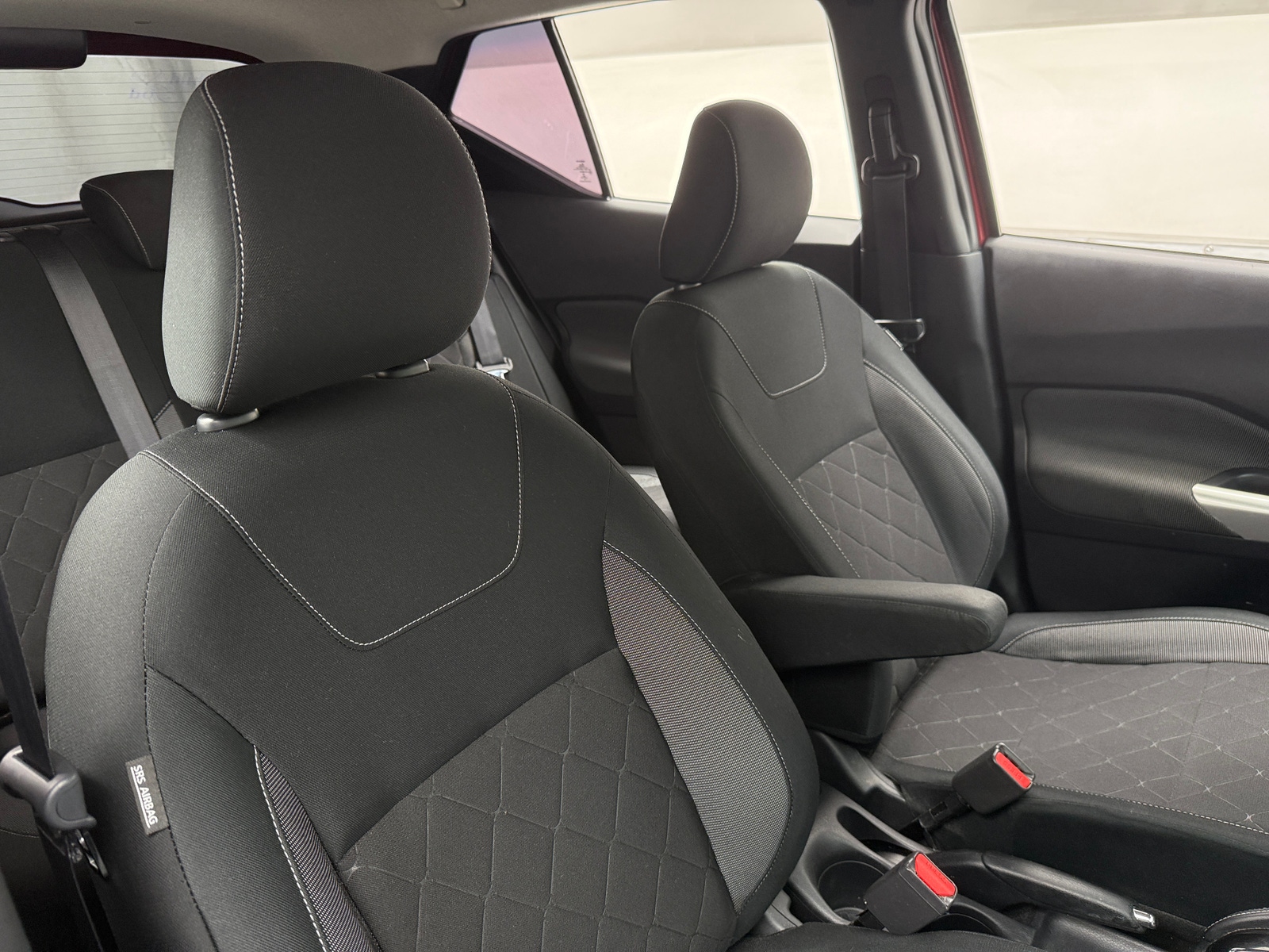 Thumbnail: 2020 Nissan Kicks - 2