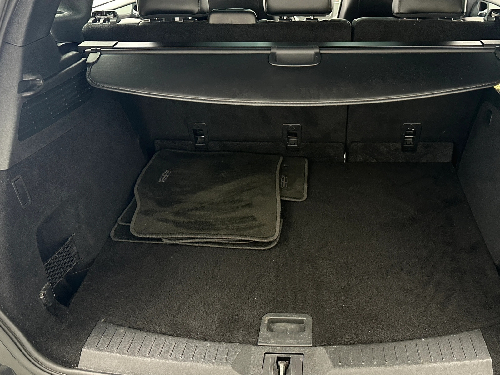 Thumbnail: 2015 Lincoln MKC - 6