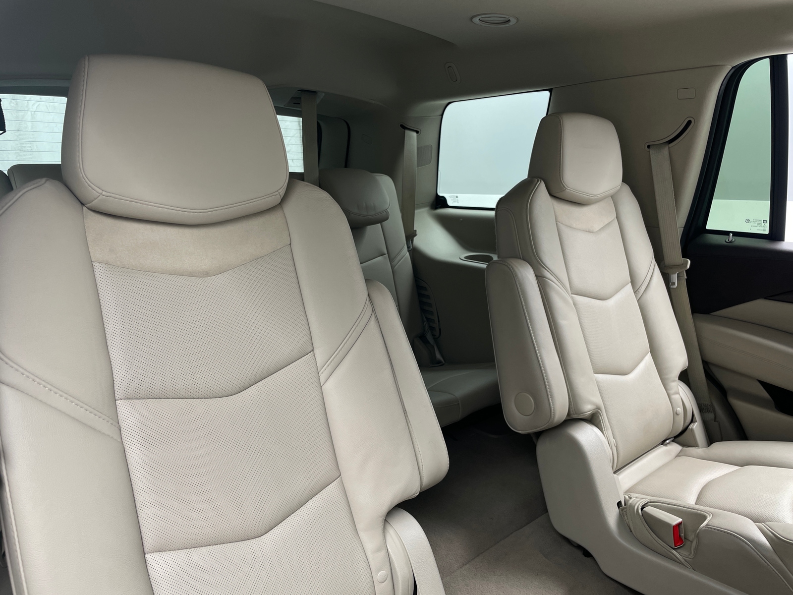 Thumbnail: 2016 Cadillac Escalade - 5