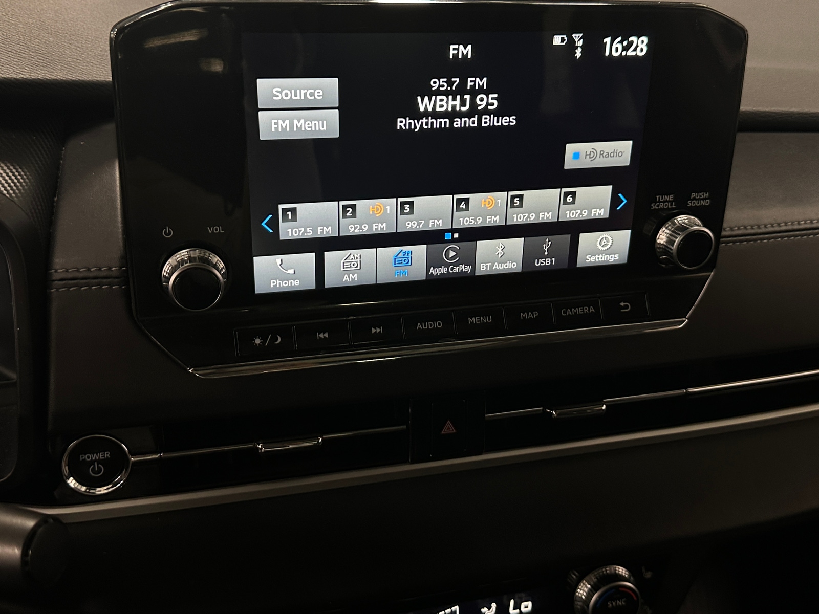 Thumbnail: 2023 Mitsubishi Outlander - 3