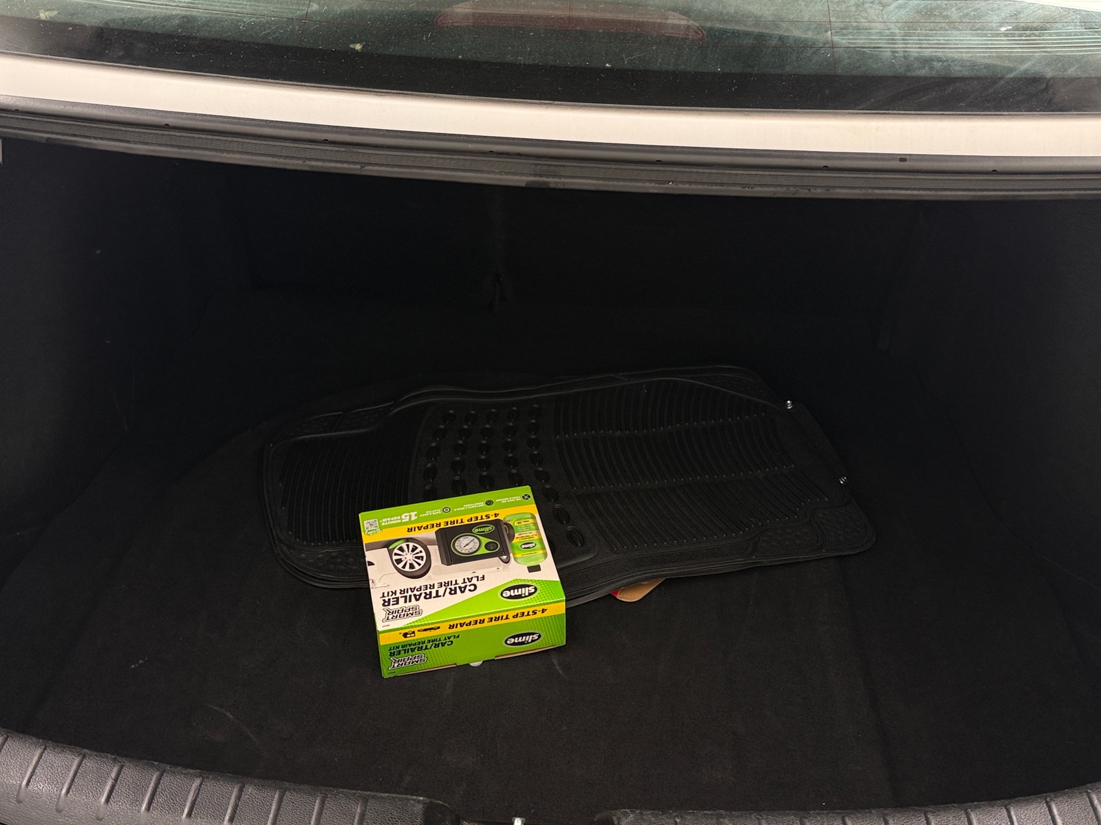 Thumbnail: 2024 Kia Forte - 7