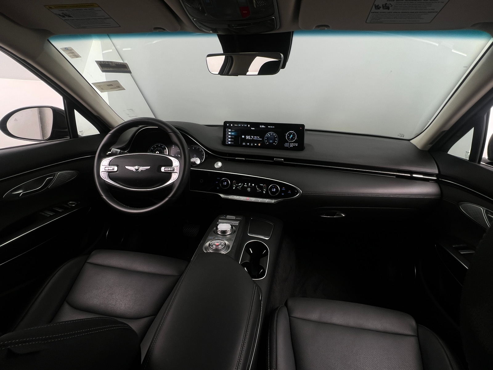 Thumbnail: 2025 Genesis GV70 - 2