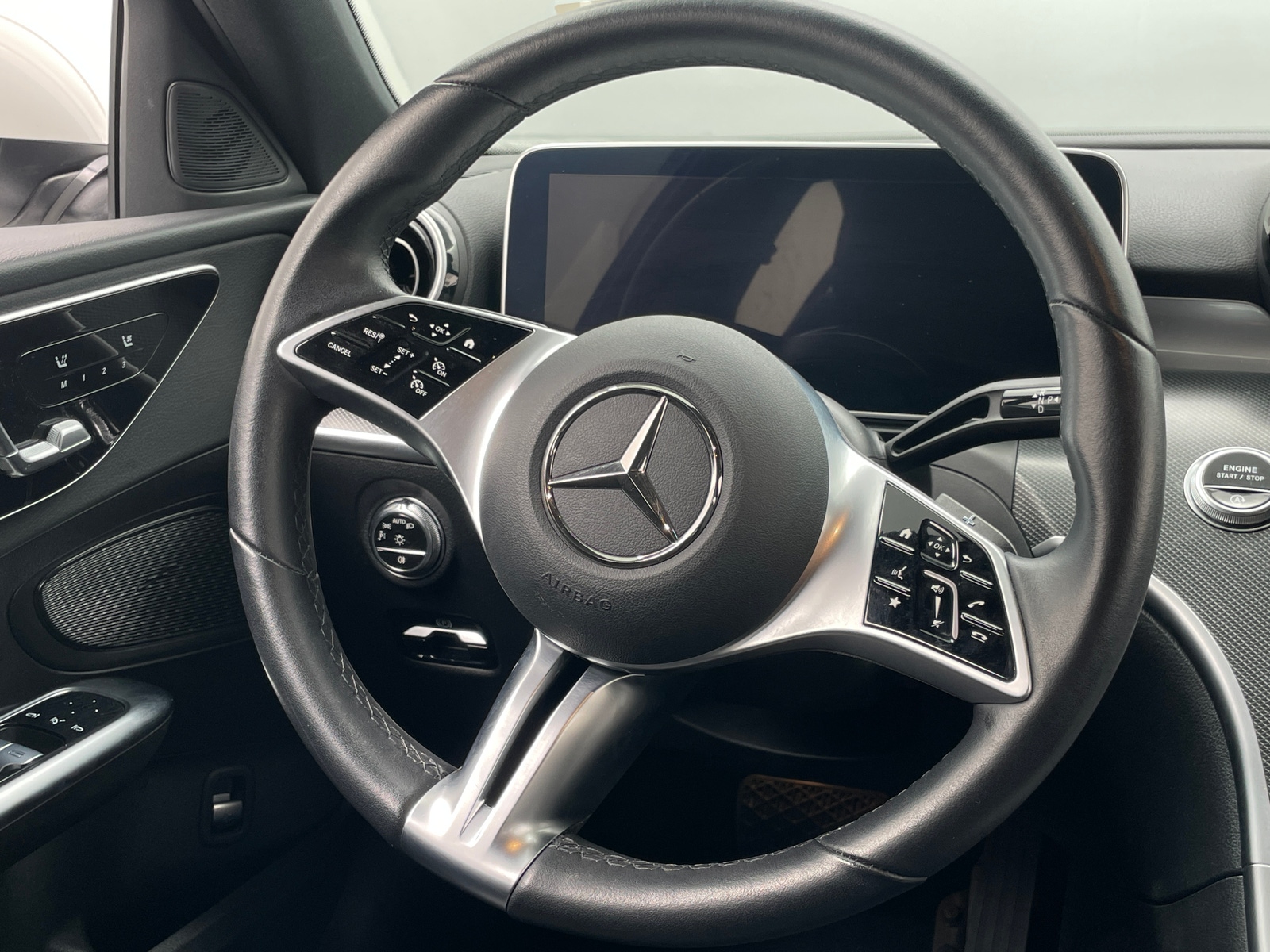 Thumbnail: 2024 Mercedes-Benz C-Class - 4