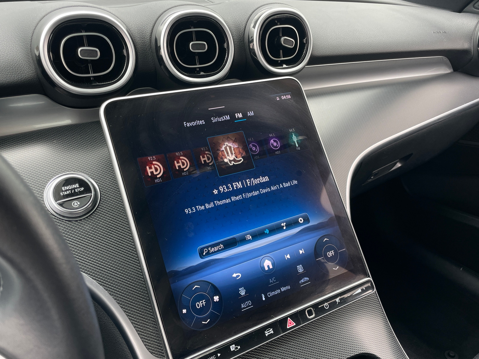 Thumbnail: 2024 Mercedes-Benz C-Class - 3