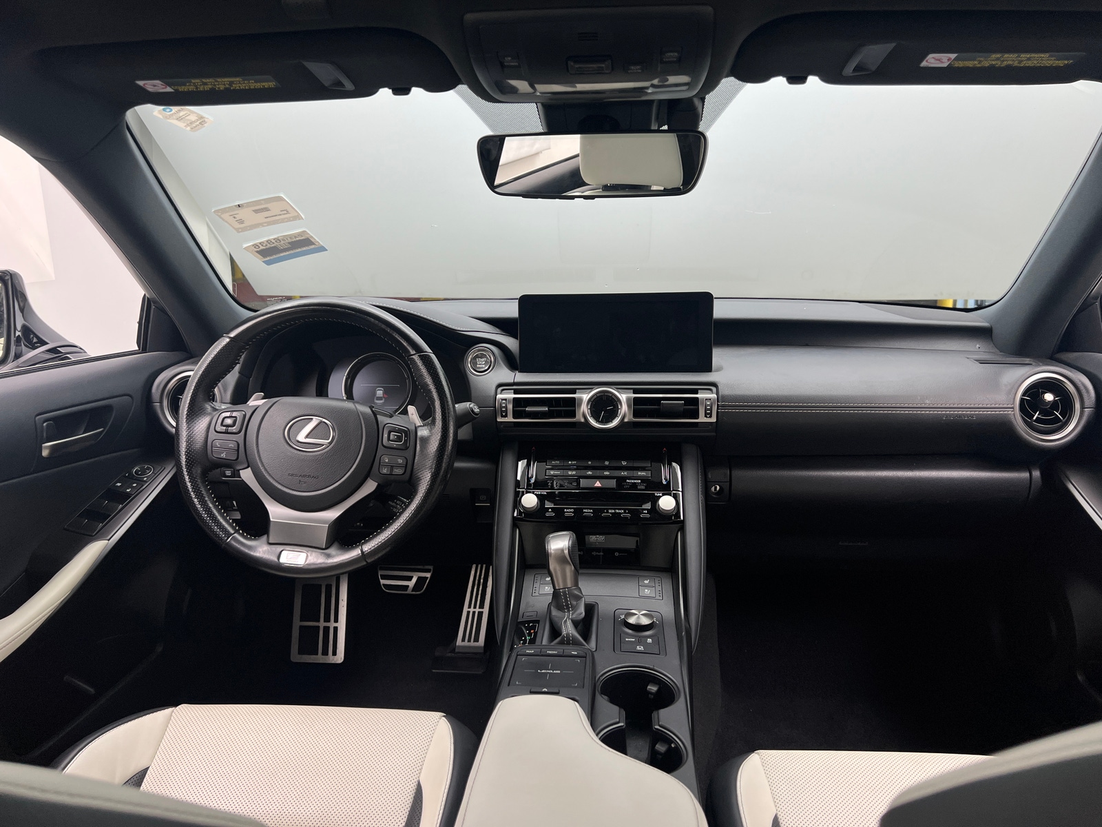 Thumbnail: 2021 Lexus IS - 2