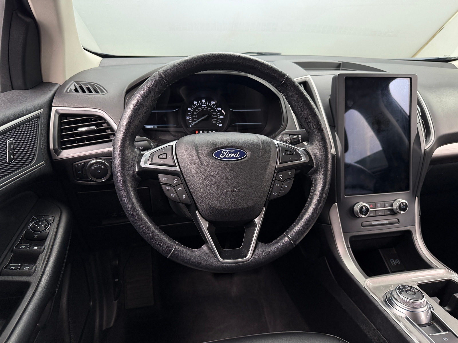 Thumbnail: 2023 Ford Edge - 4