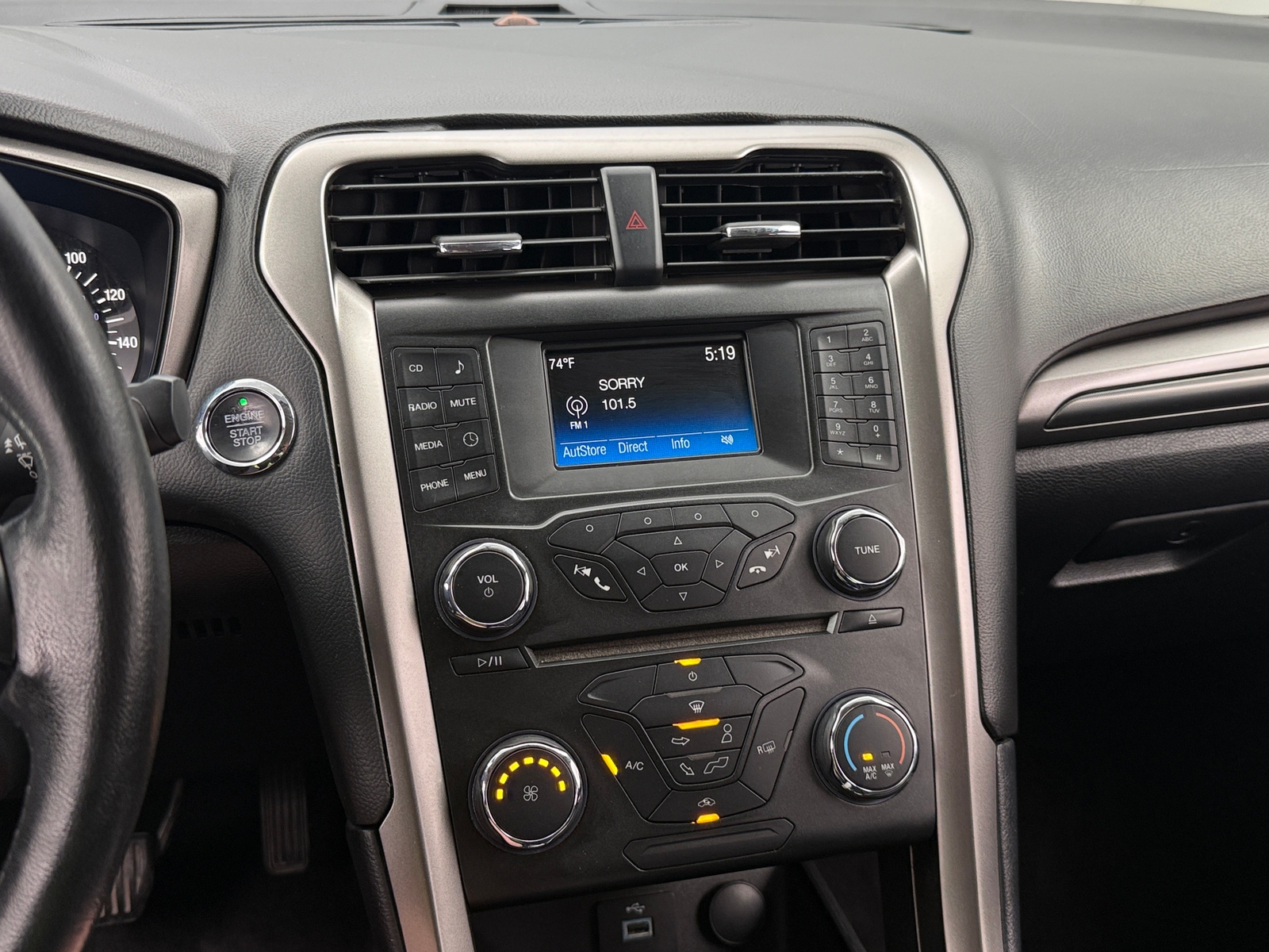 Thumbnail: 2017 Ford Fusion - 4