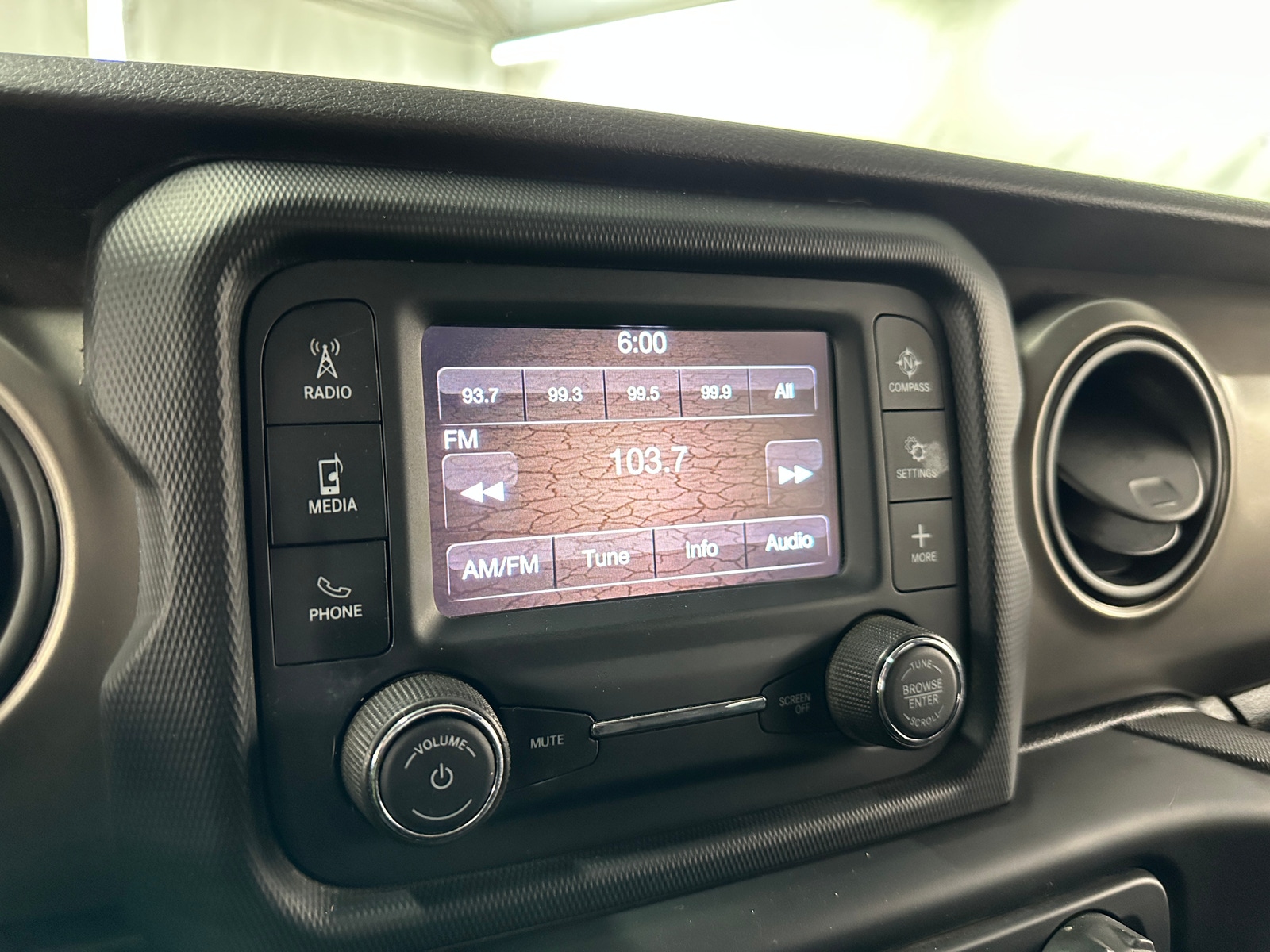 Thumbnail: 2020 Jeep Wrangler - 4