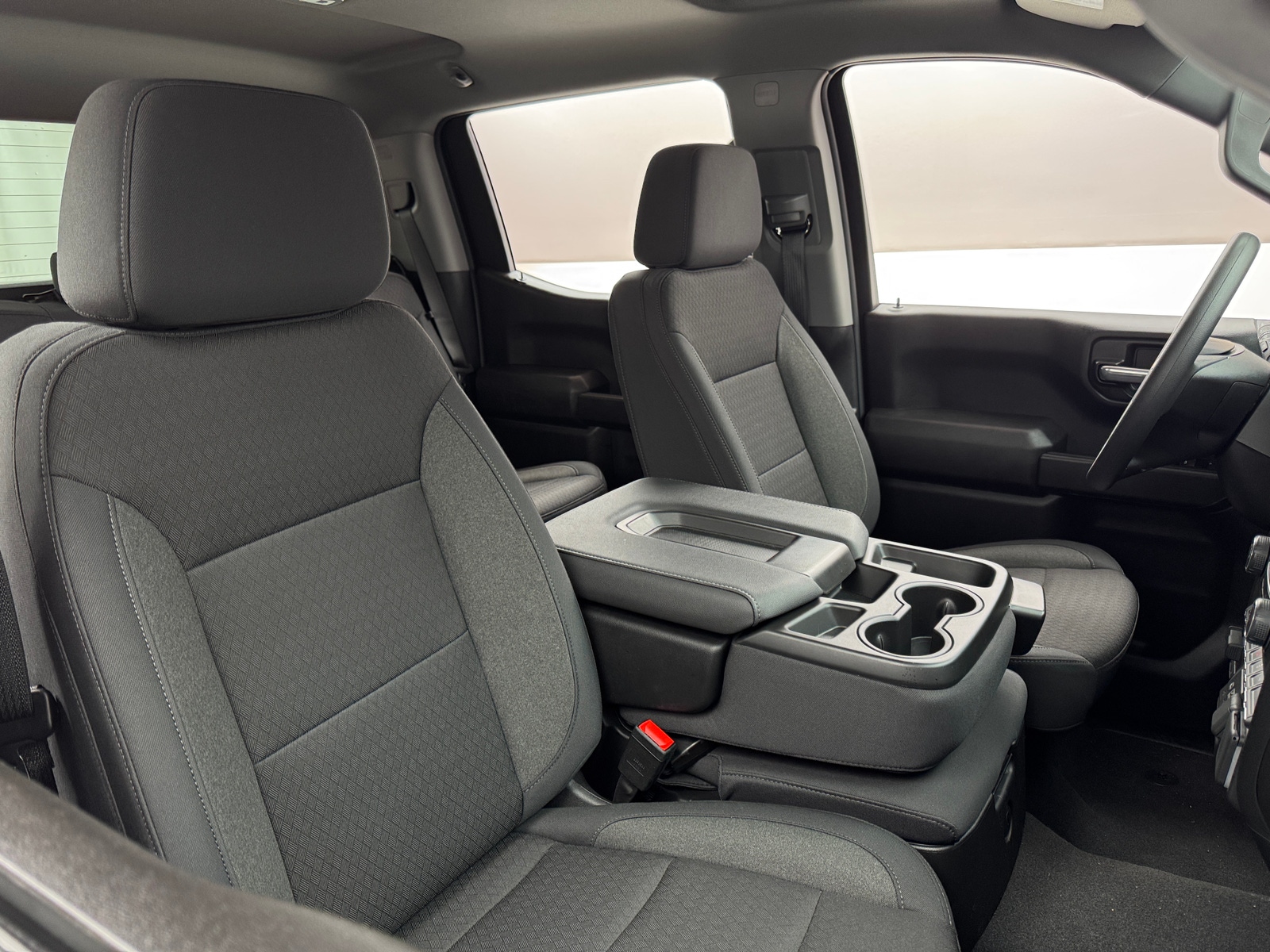 Thumbnail: 2025 Chevrolet Silverado 1500 - 2