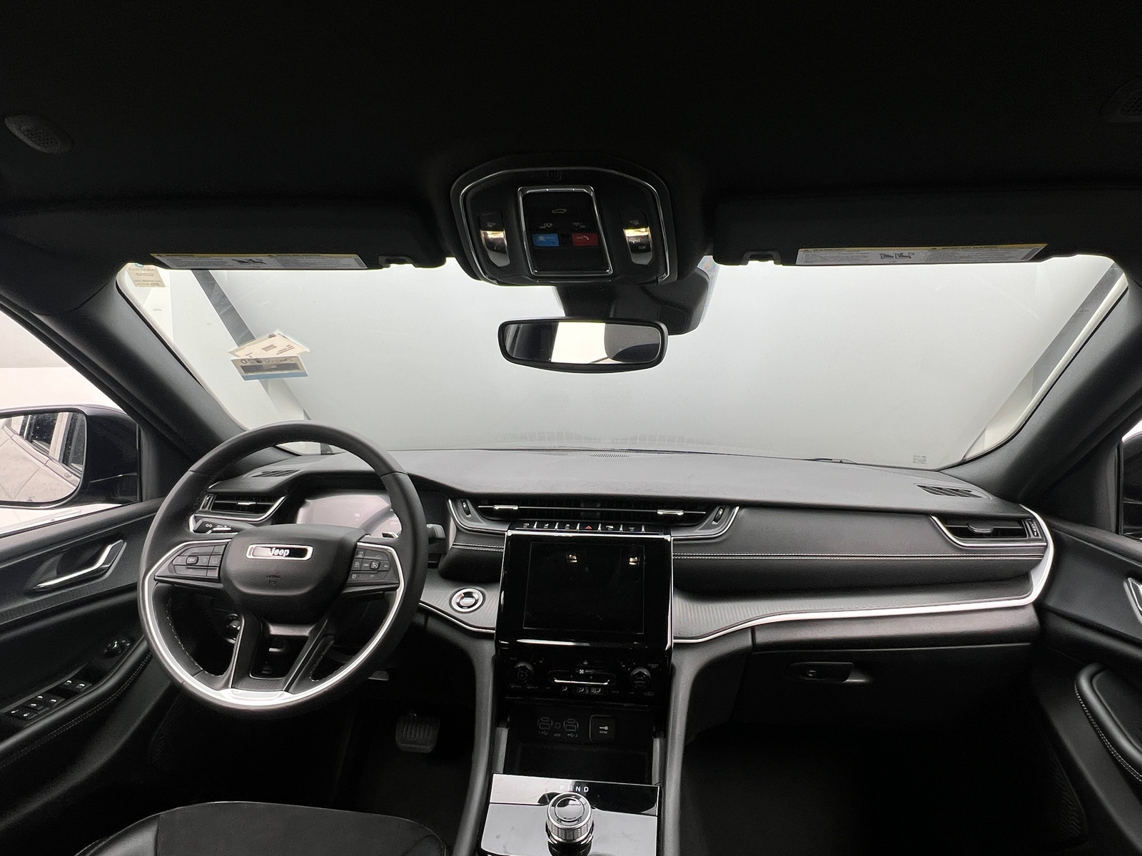 Thumbnail: 2024 Jeep Grand Cherokee L - 3