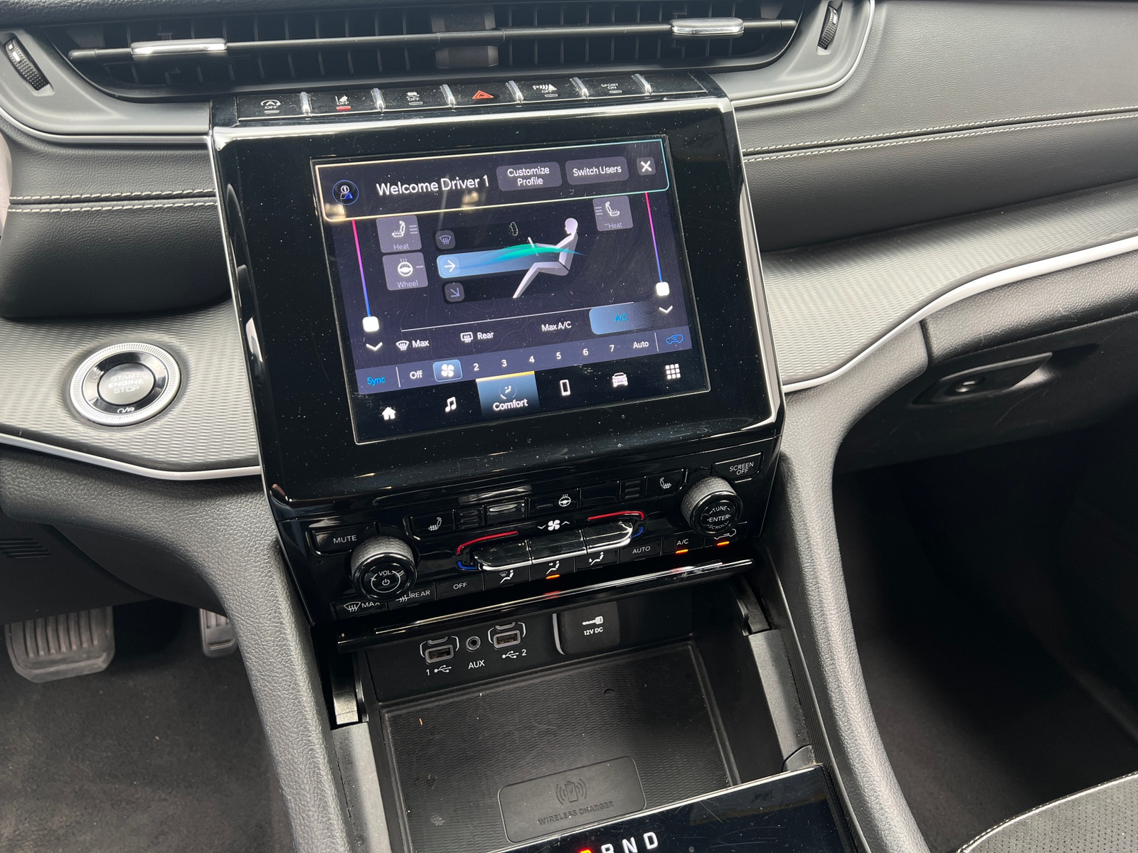 Thumbnail: 2024 Jeep Grand Cherokee L - 4