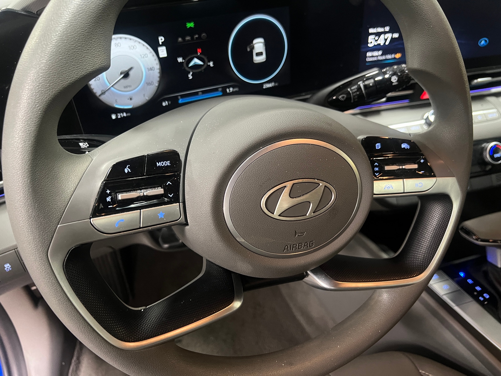 Thumbnail: 2024 Hyundai Elantra - 5