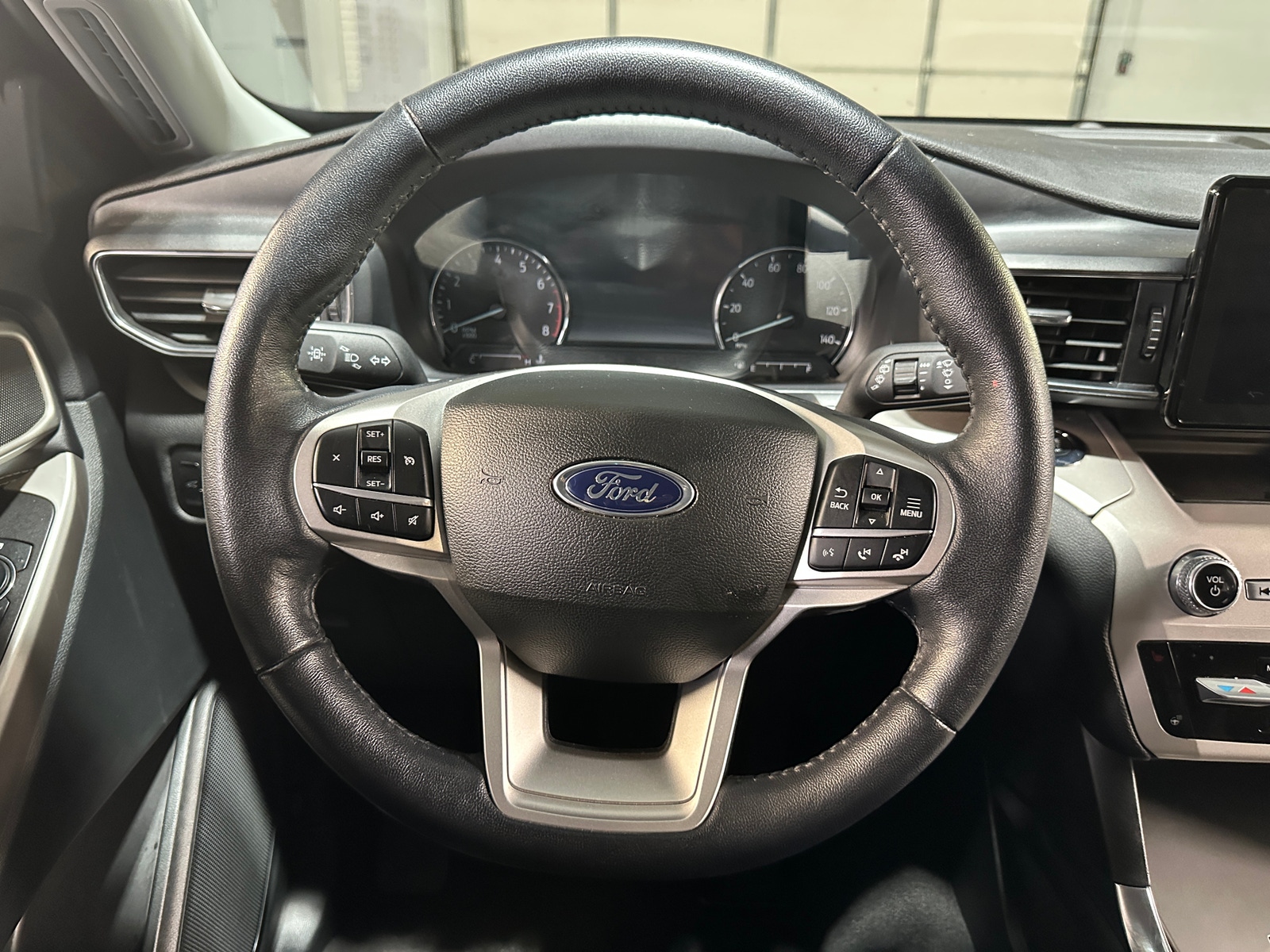 Thumbnail: 2023 Ford Explorer - 5