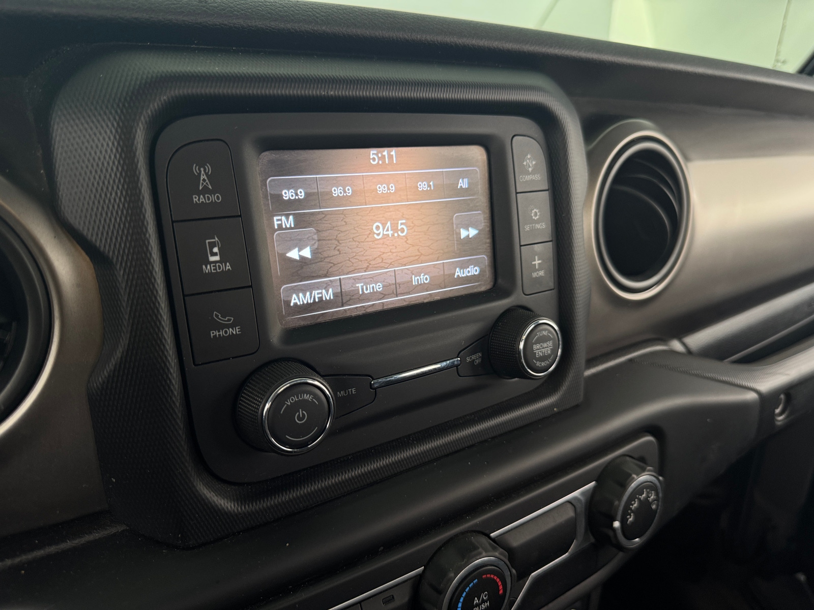 Thumbnail: 2020 Jeep Wrangler - 4