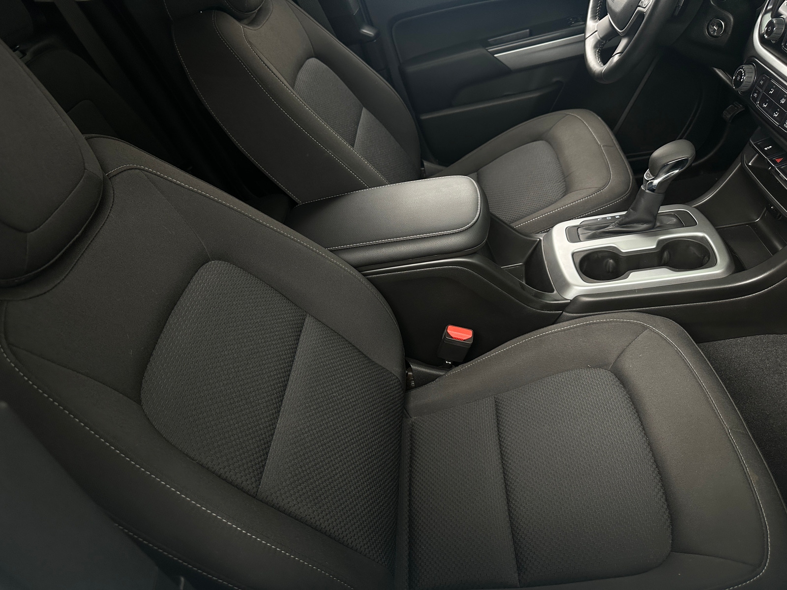 Thumbnail: 2022 Chevrolet Colorado - 2