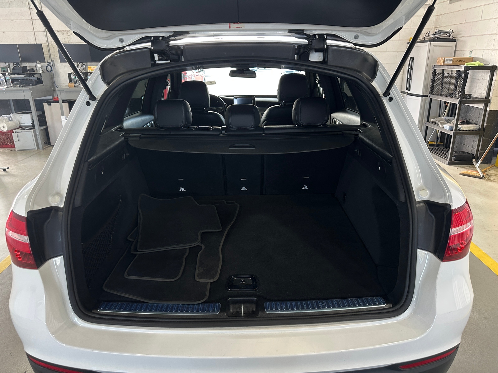 Thumbnail: 2019 Mercedes-Benz GLC - 6