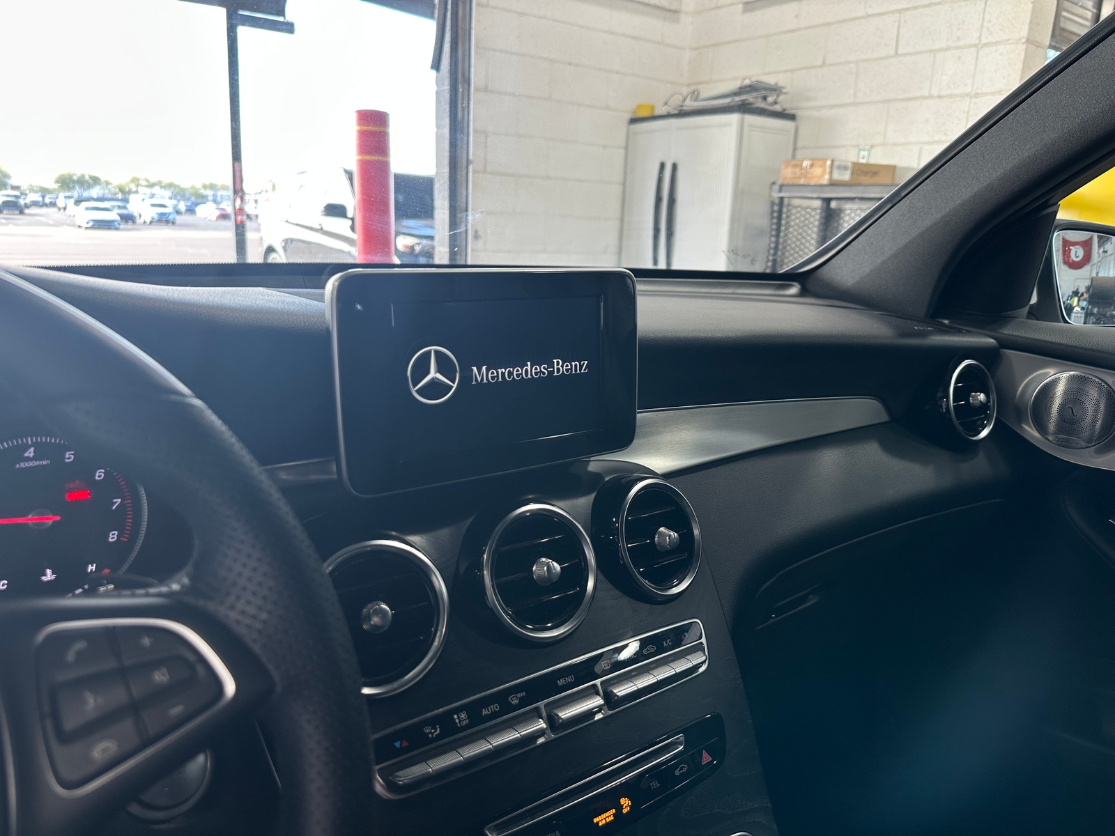 Thumbnail: 2019 Mercedes-Benz GLC - 3