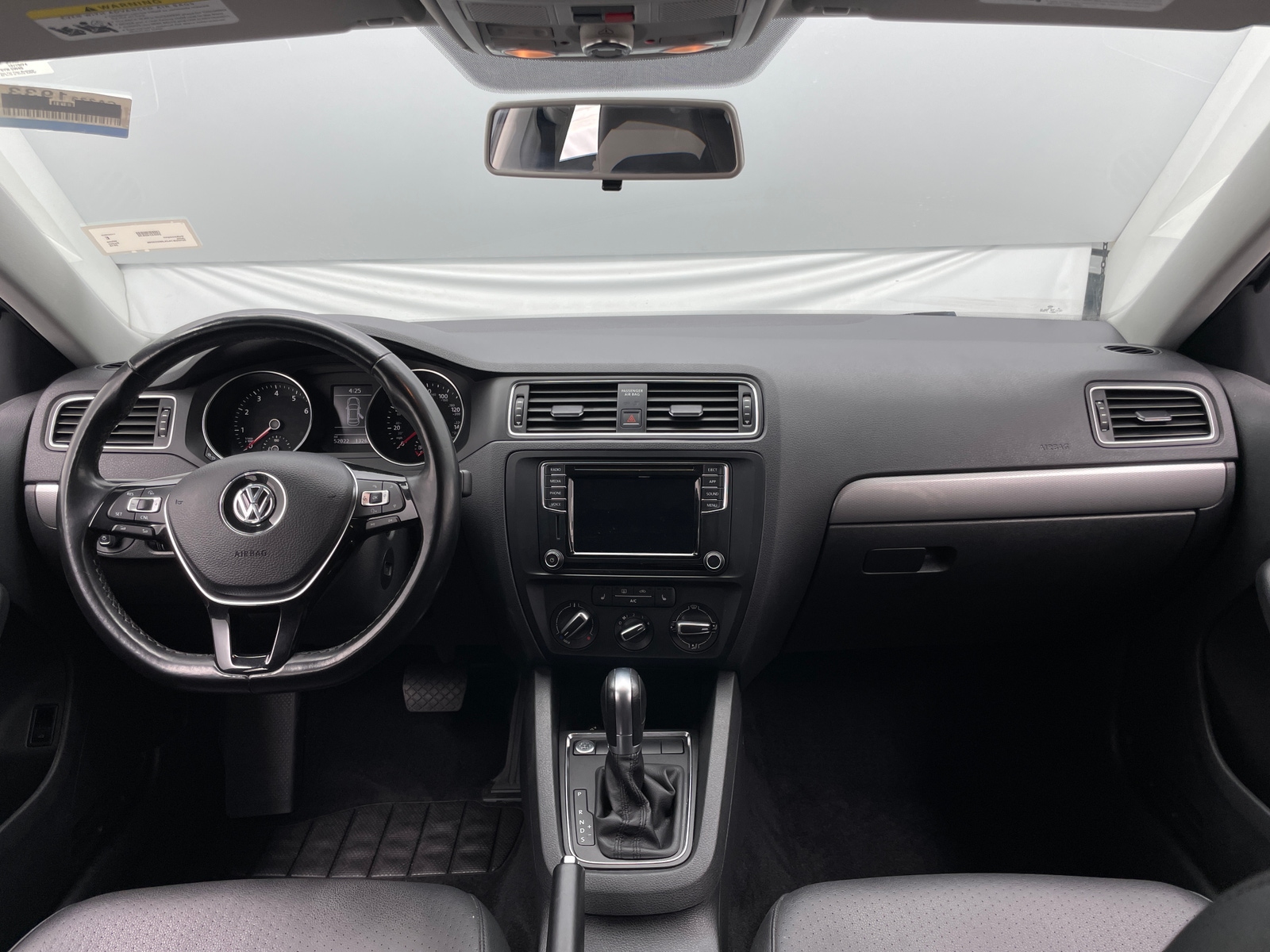 Thumbnail: 2018 Volkswagen Jetta - 2