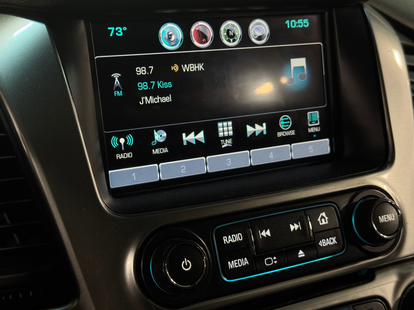 Thumbnail: 2016 Chevrolet Tahoe - 3