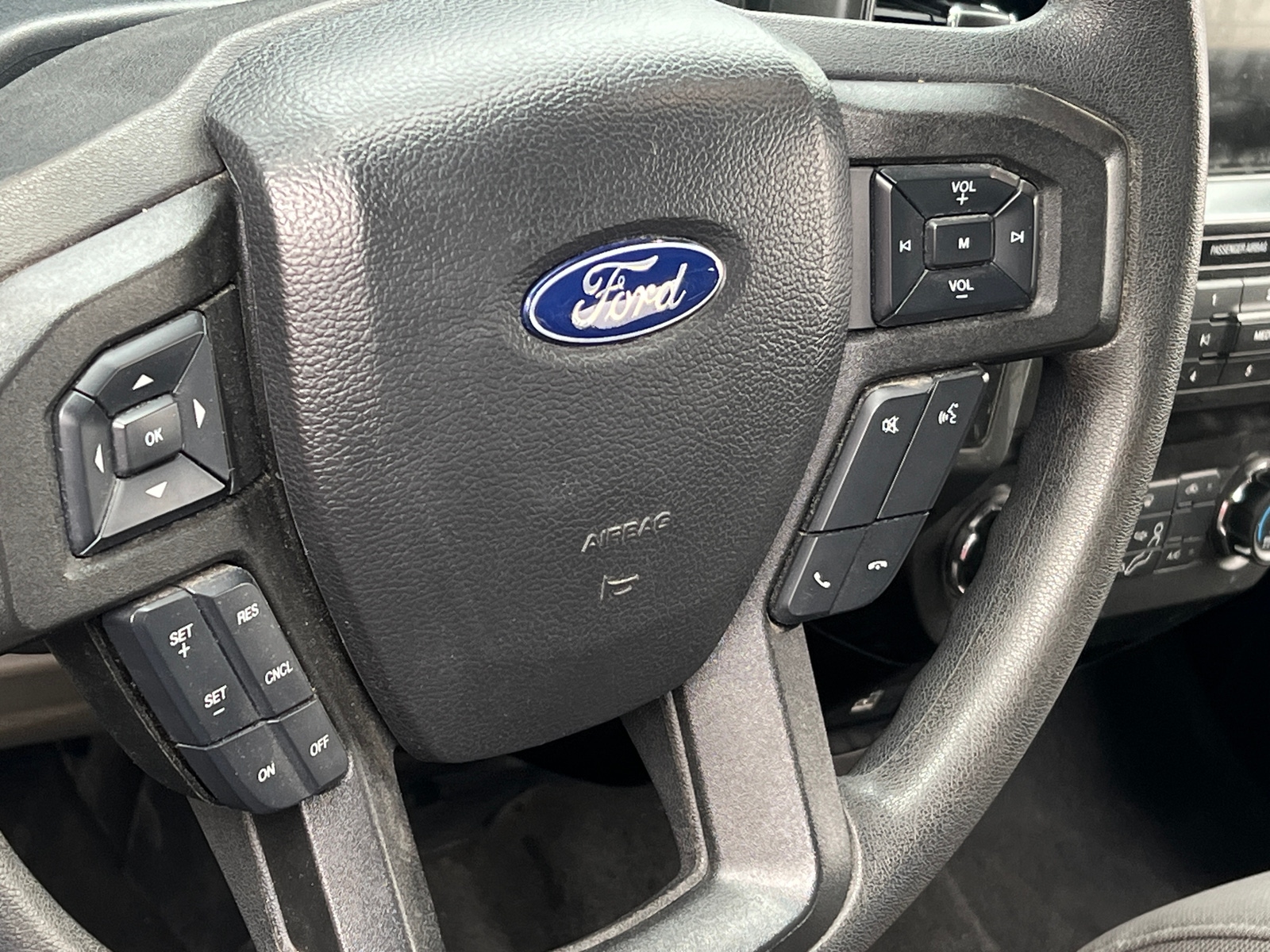 Thumbnail: 2022 Ford Econoline - 5