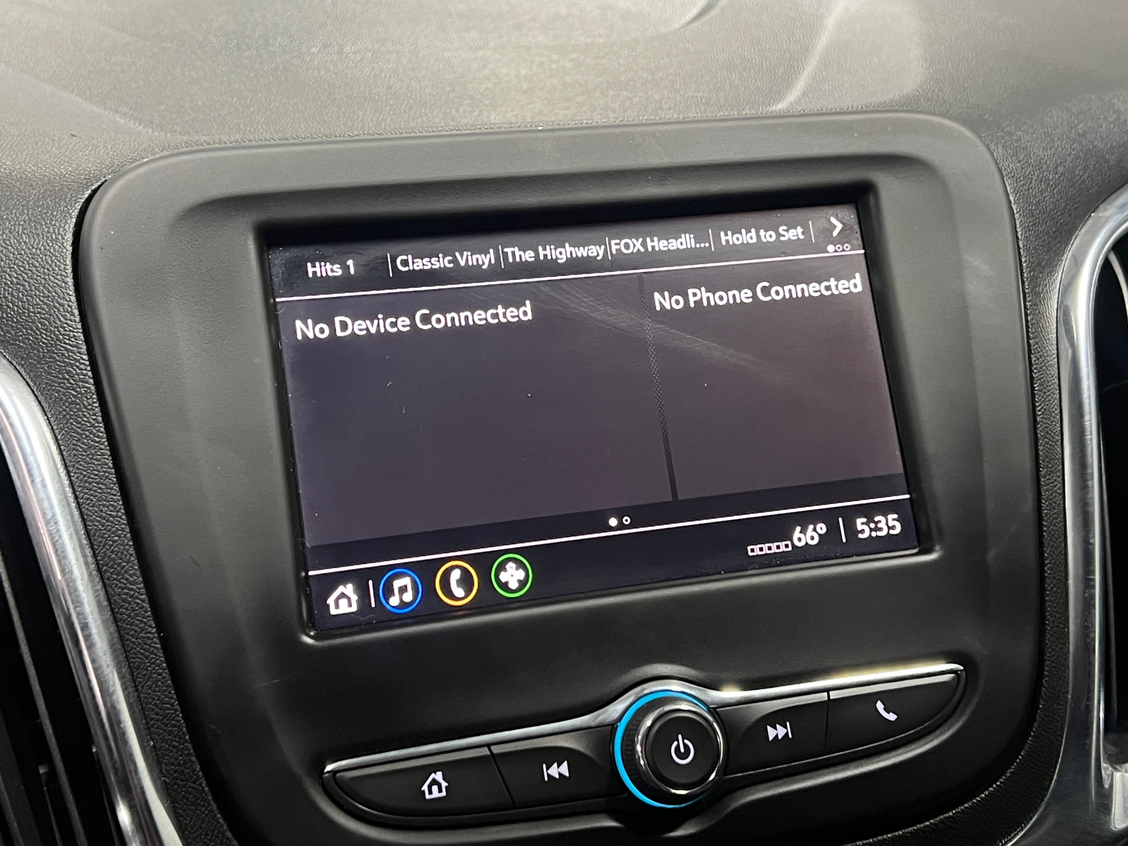 Thumbnail: 2023 Chevrolet Equinox - 4