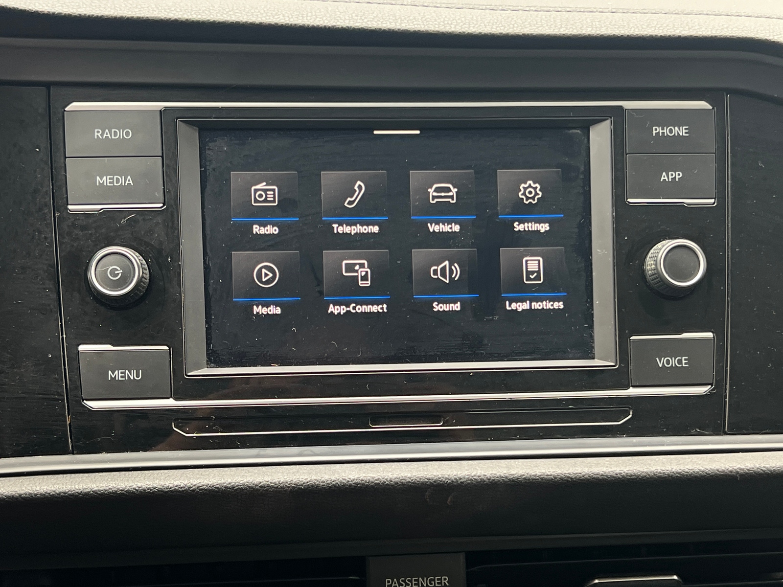 Thumbnail: 2020 Volkswagen Jetta - 4