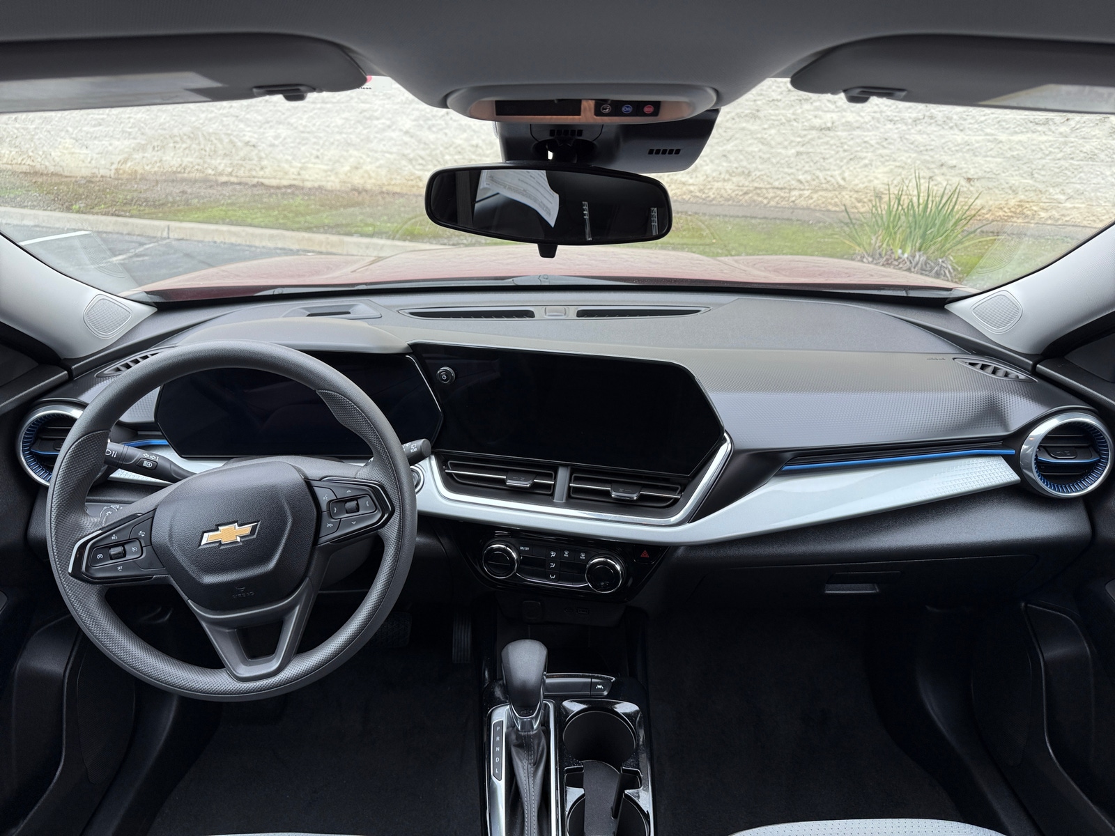 Thumbnail: 2025 Chevrolet Trax - 3