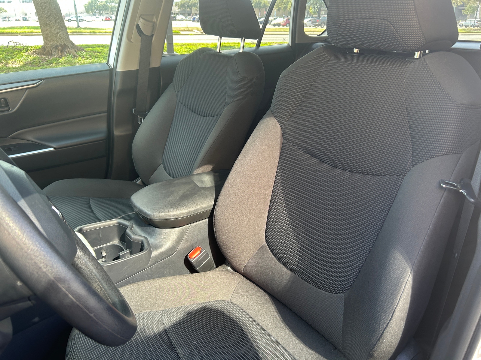 Thumbnail: 2025 Toyota RAV4 - 2