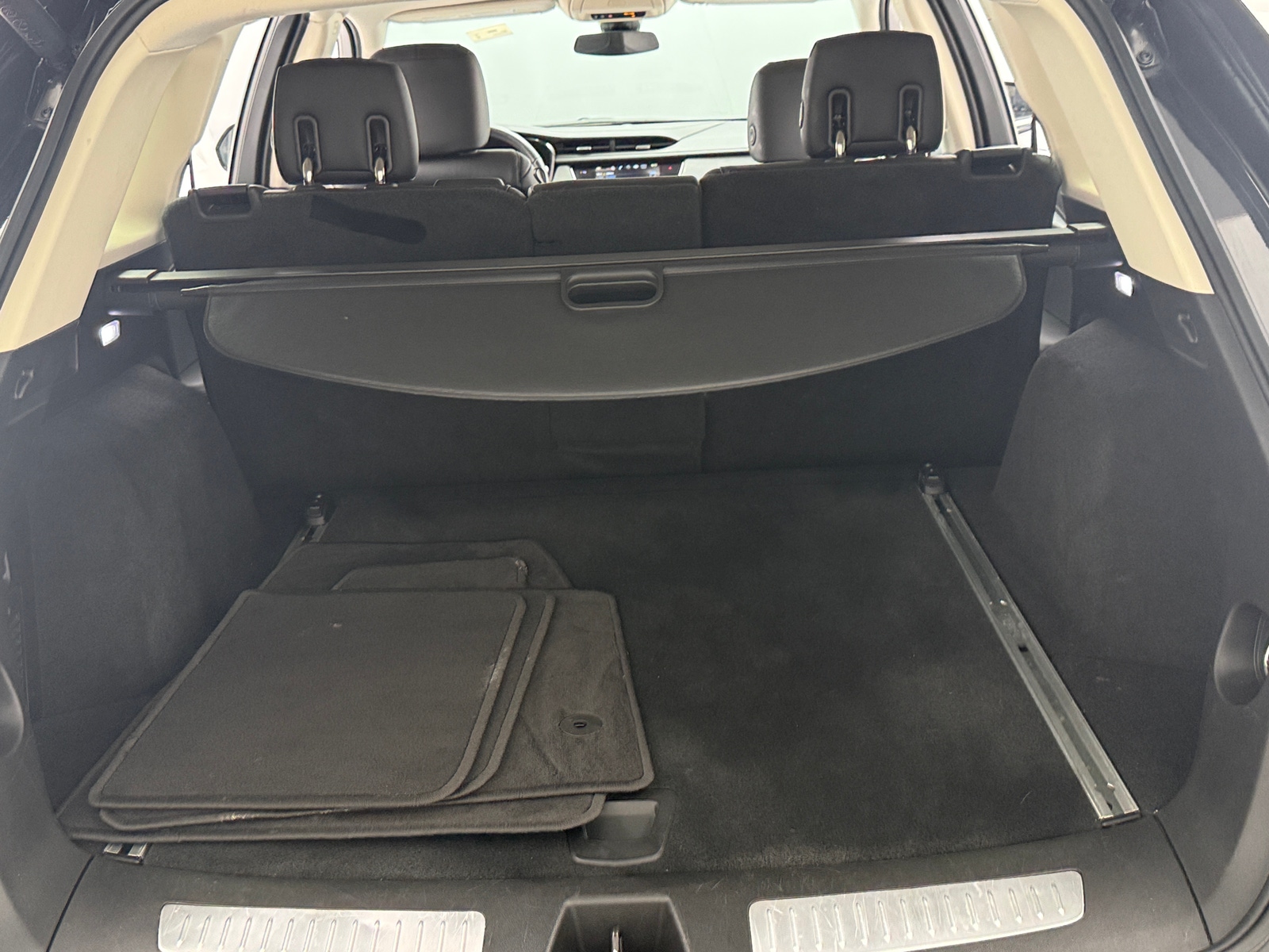 Thumbnail: 2018 Cadillac XT5 - 6