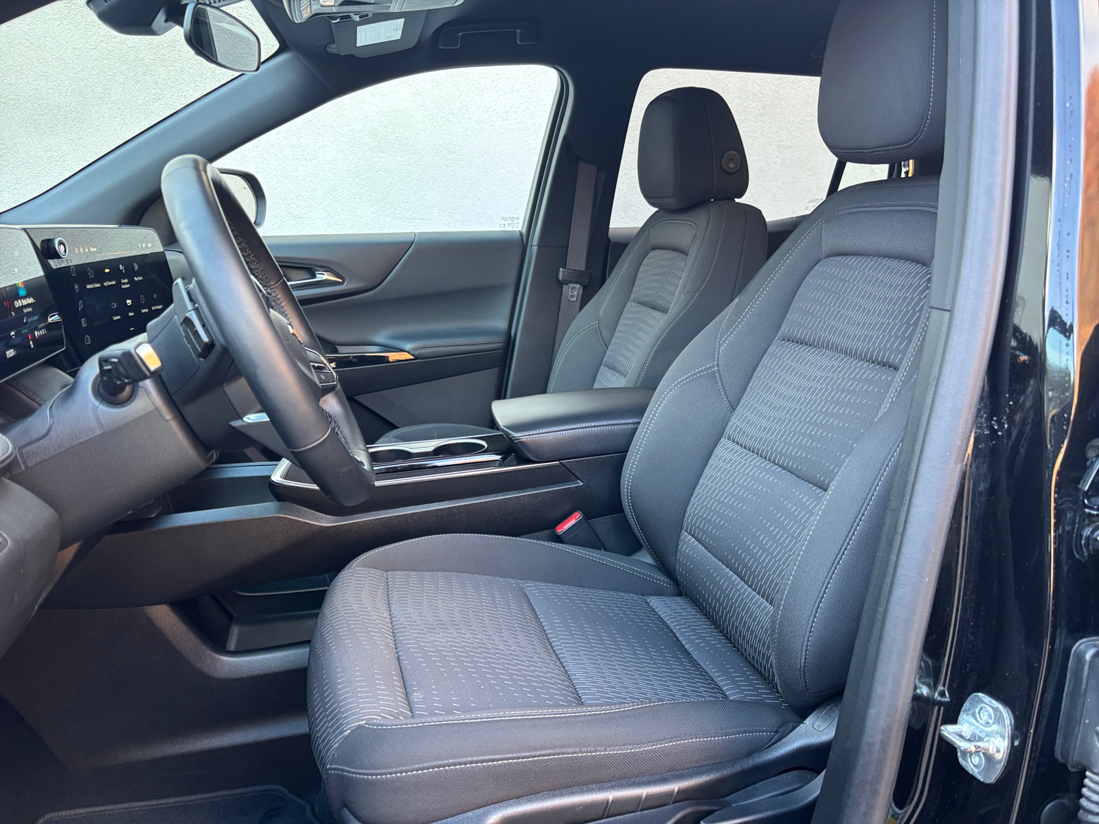 Thumbnail: 2025 Chevrolet Equinox - 2