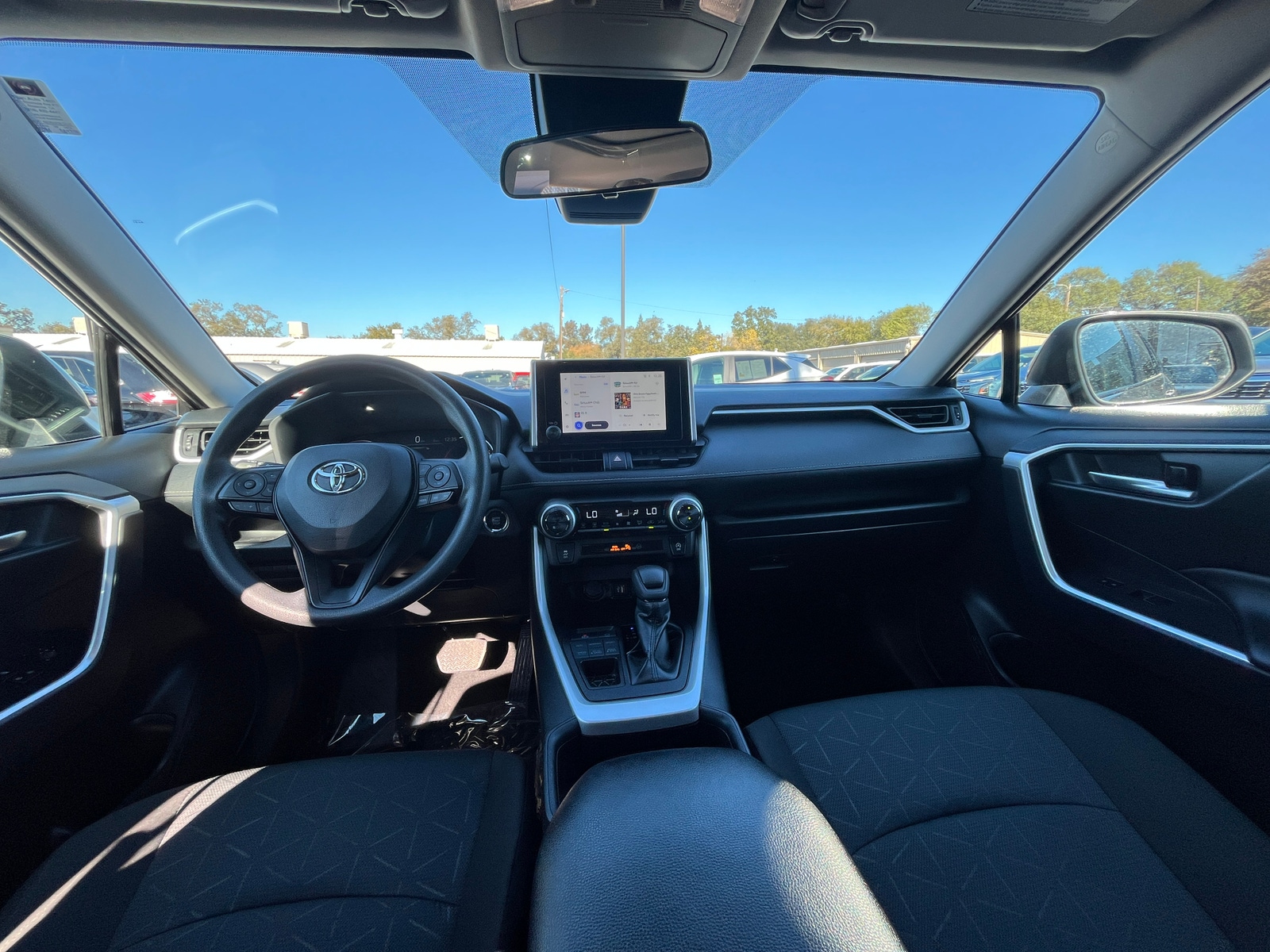 Thumbnail: 2025 Toyota RAV4 - 2