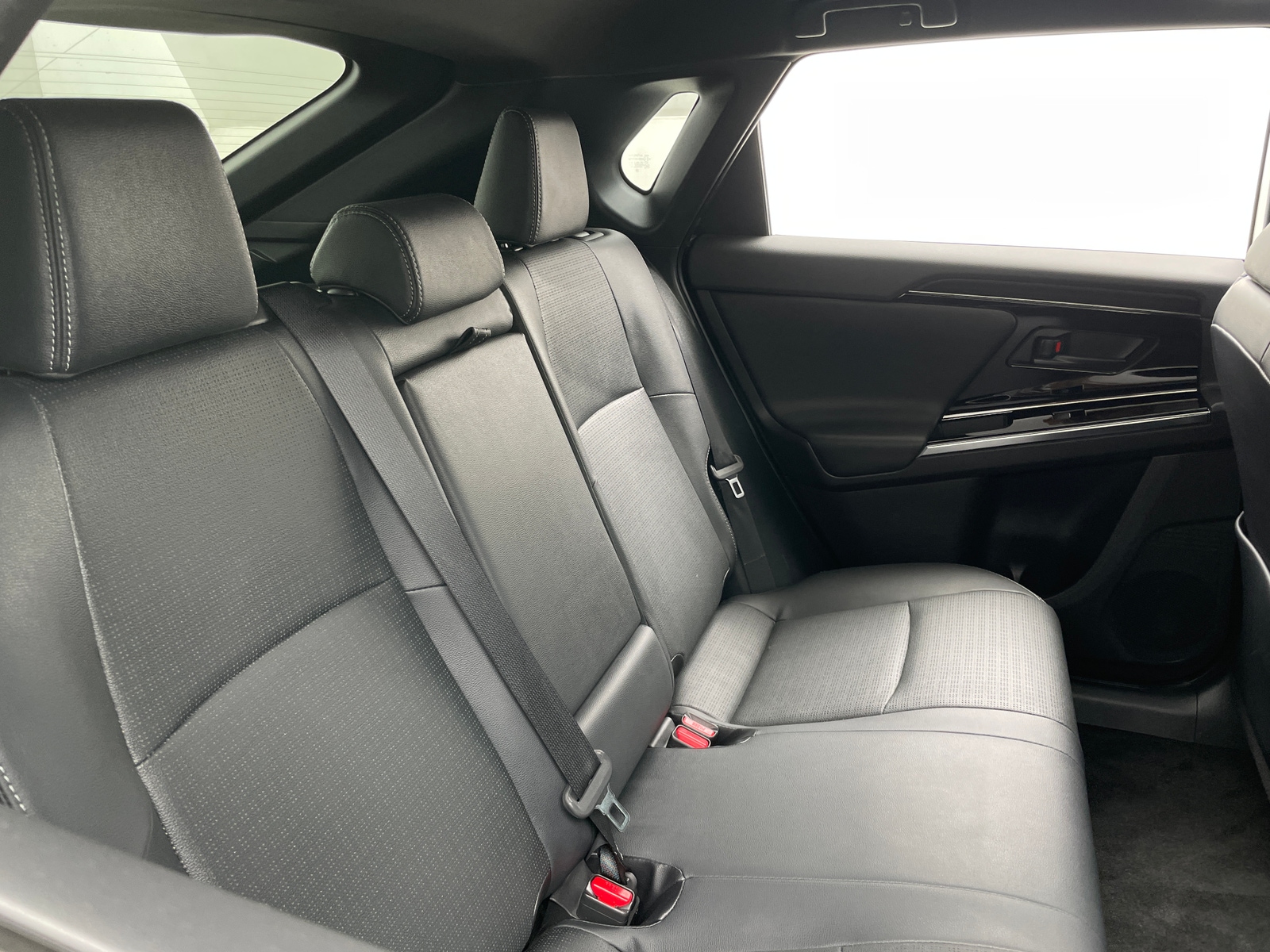 Thumbnail: 2023 Toyota bZ4X - 5